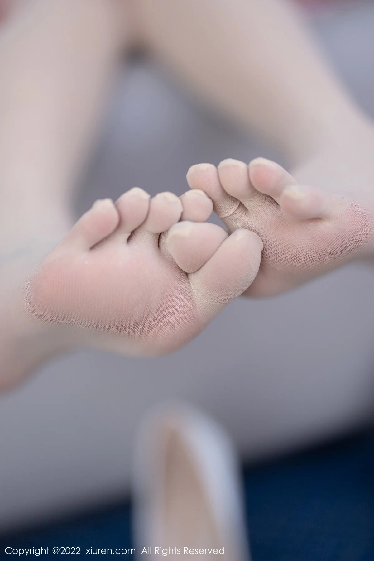 [[XiuRen秀人网]秀人网]No.5927_女神杨晨晨Yome脱性感粉色上衣露白色内衣秀丰腴身材诱惑写真87P