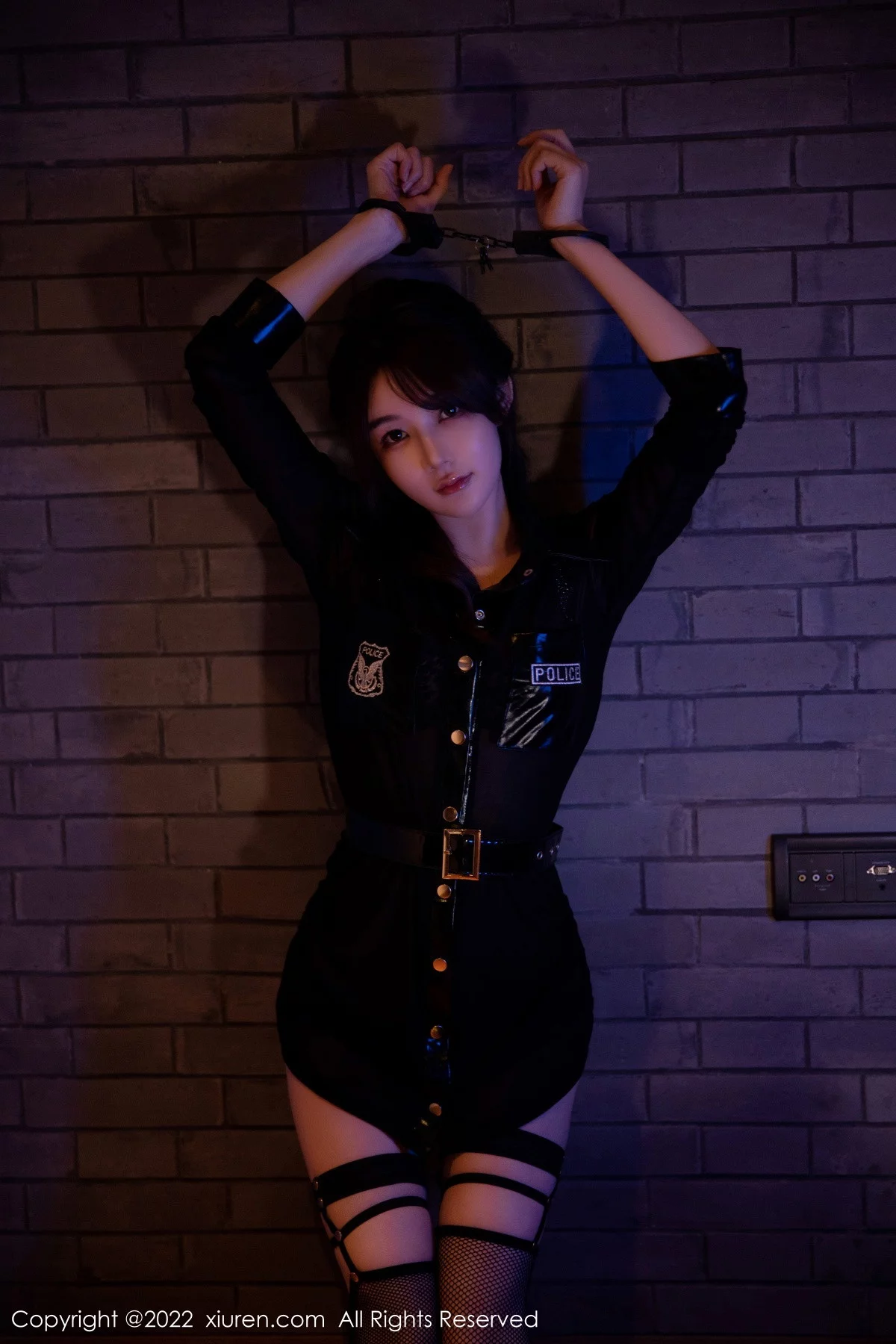 [[XiuRen秀人网]秀人网]No.5931_模特婠婠么性感黑色情趣制服露豹纹内衣秀绝美身材诱惑写真94P