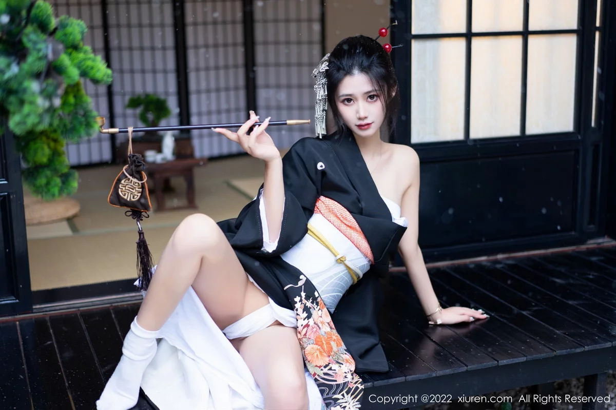 [[XiuRen秀人网]秀人网]No.5932_模特laura阿姣性感深色日式和服半脱秀柔美身材迷人诱惑写真74P