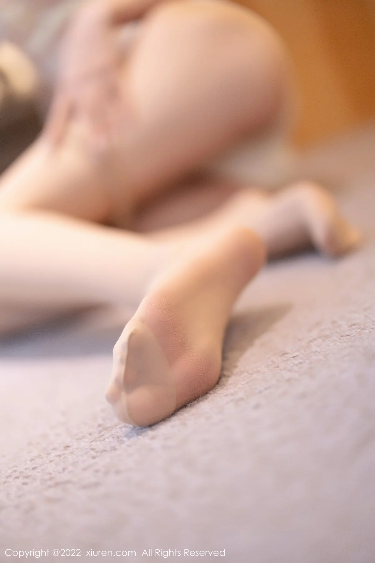 [[XiuRen秀人网]秀人网]No.5934_模特林星阑紫色露肩上衣配白短裙露蕾丝内衣开档肉丝诱惑写真81P