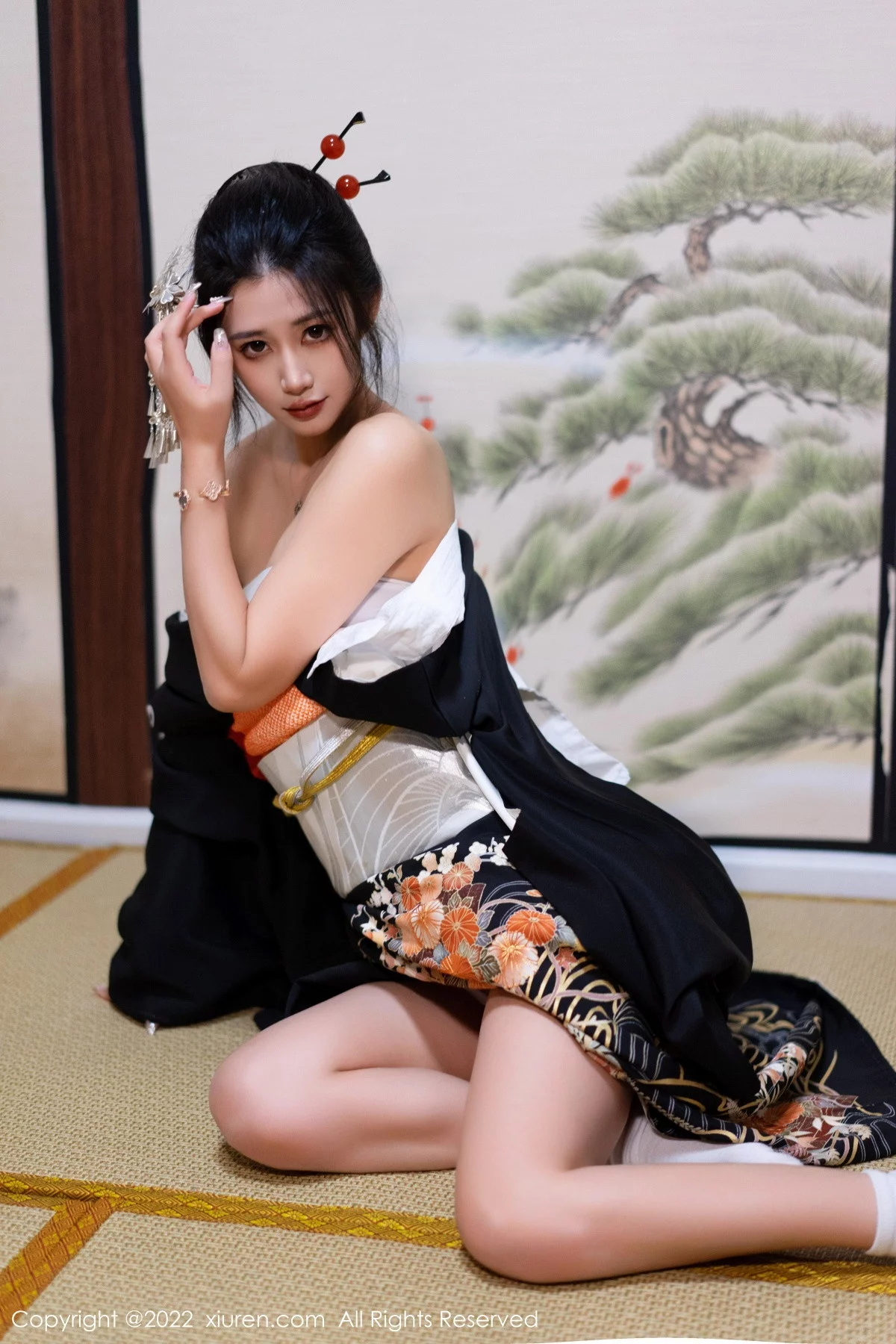 [[XiuRen秀人网]秀人网]No.5932_模特laura阿姣性感深色日式和服半脱秀柔美身材迷人诱惑写真74P