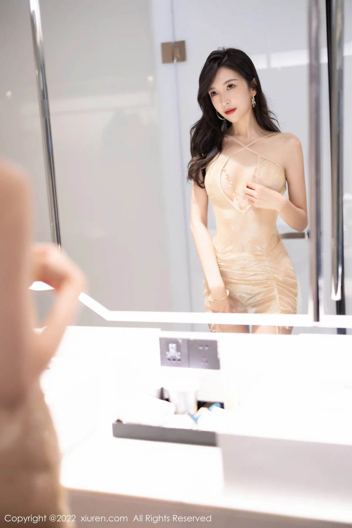 [[XiuRen秀人网]秀人网]No.5938_模特林乐一私房性感轻透连衣裙配超薄肉丝秀曼妙身姿迷人写真73P