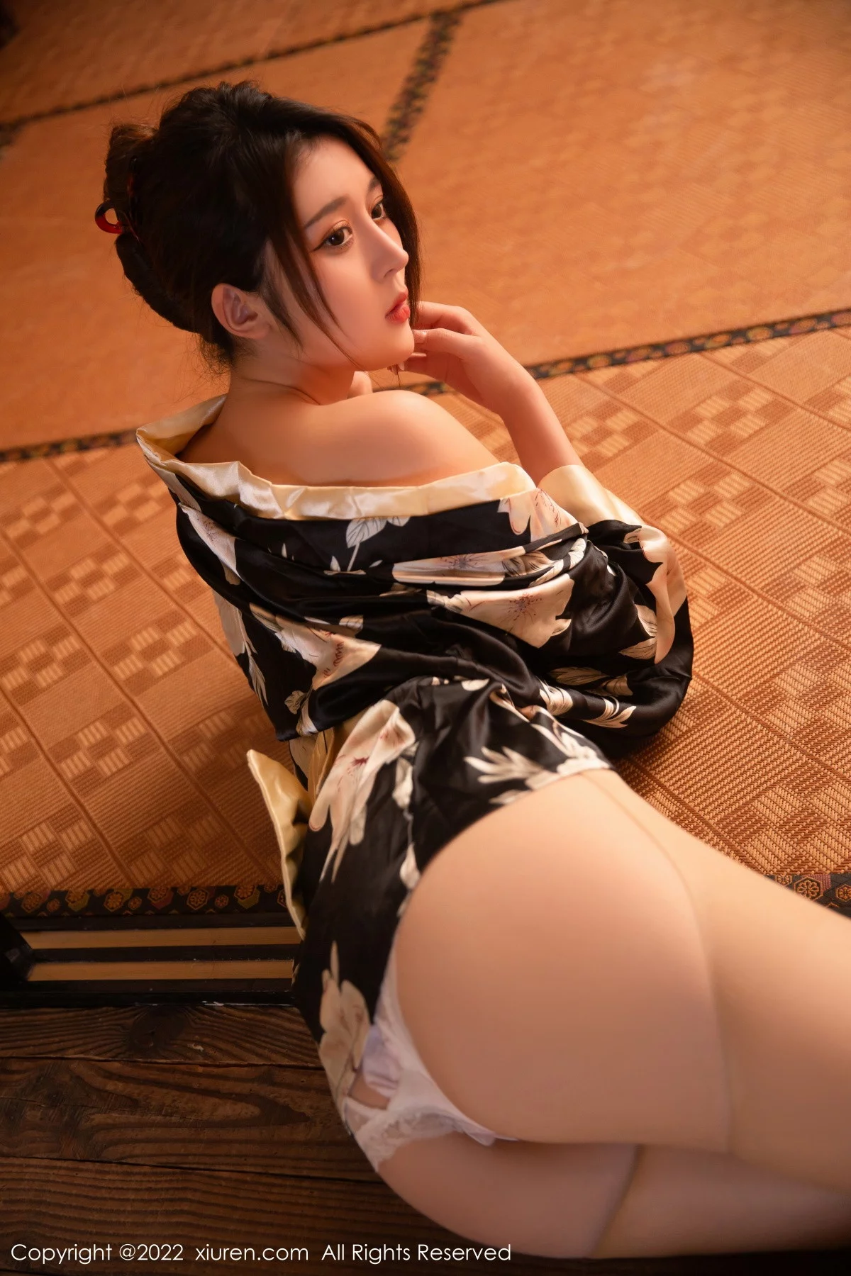 [[XiuRen秀人网]秀人网]No.5942_模特夏甜甜性感黑色日式和服配超薄肉丝半脱秀完美身材诱惑写真79P