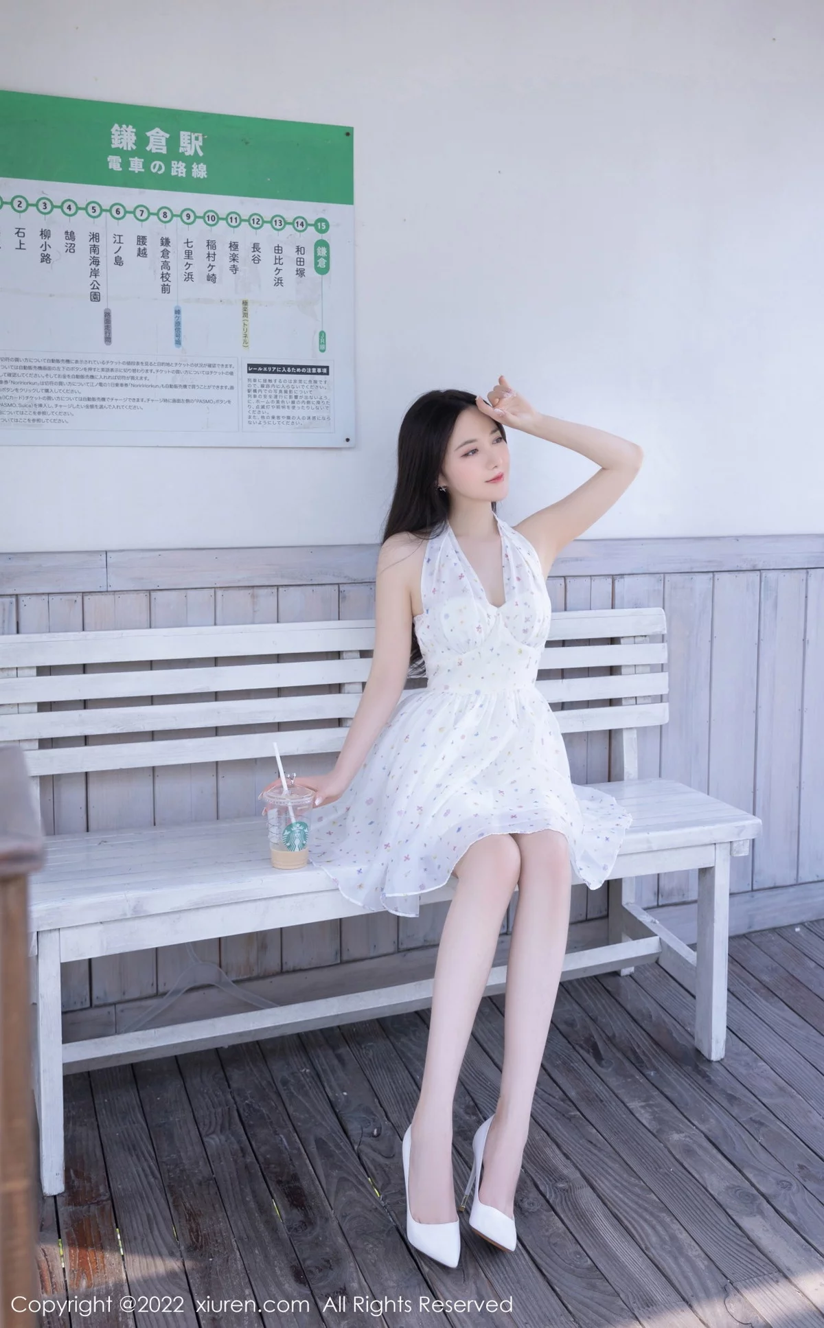 [[XiuRen秀人网]秀人网]No.5947_模特鱼子酱Fish电车场景脱露肩连衣裙露白色蕾丝内衣诱惑写真80P