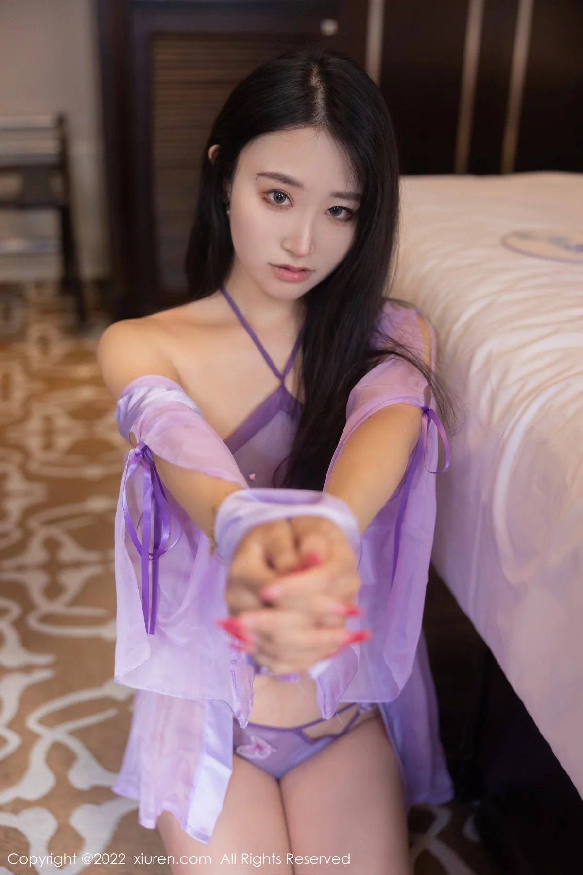 [[XiuRen秀人网]秀人网]No.5883_模特司柠私房床上性感紫色古装服饰秀曼妙身姿撩人诱惑写真75P