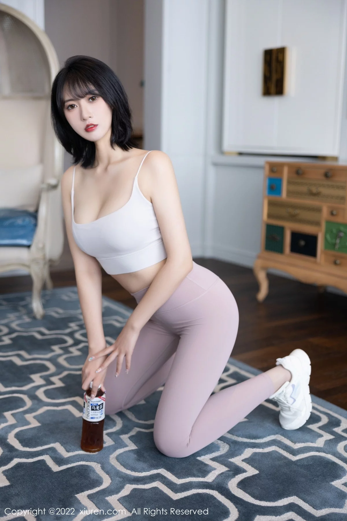 [[XiuRen秀人网]秀人网]No.5885_模特林子遥性感浅色瑜伽服半脱露超薄无内肉丝秀翘臀诱惑写真88P