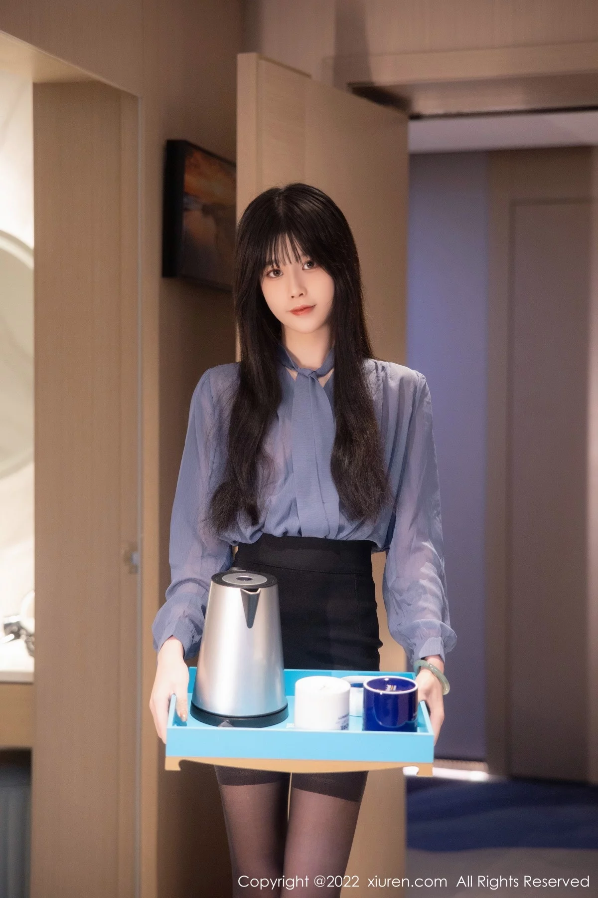 [[XiuRen秀人网]秀人网]No.5964_模特77qiqi私房半脱露性感淡红色蕾丝内衣配超薄黑丝魅惑写真88P