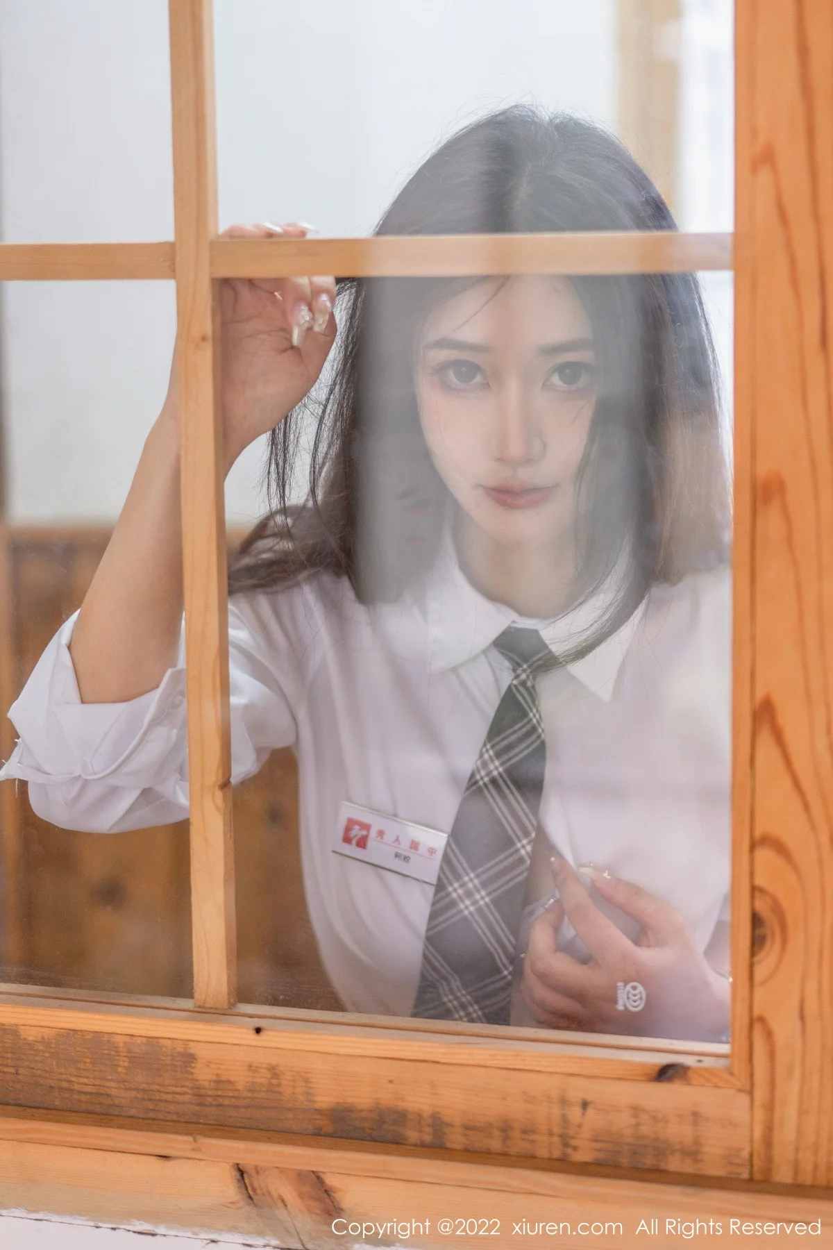 [[XiuRen秀人网]秀人网]No.5970_模特Laura阿姣性感学妹短裙制服露白色内衣秀曼妙身姿迷人写真99P