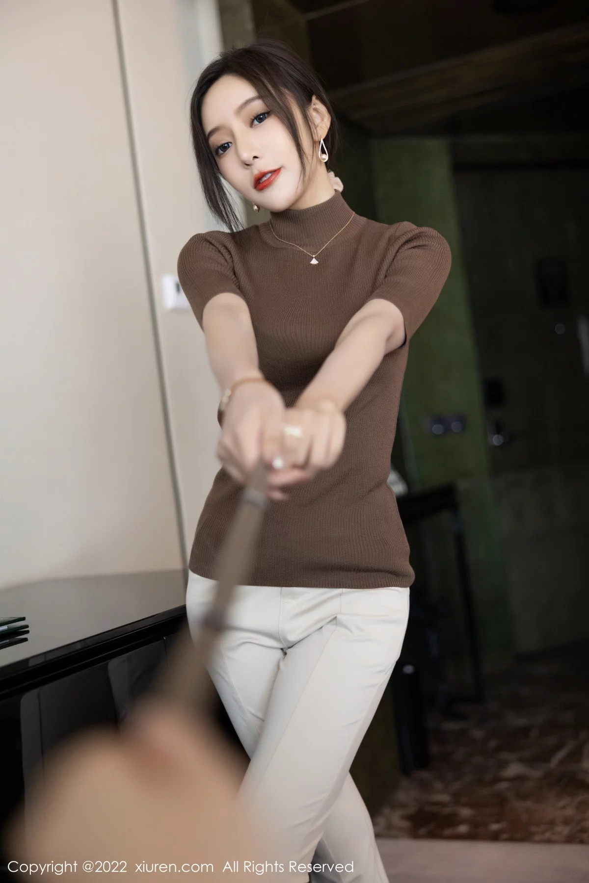 [[XiuRen秀人网]秀人网]No.5978_女神王馨瑶yanni私房半脱露性感蓝色内衣配超薄无内肉丝诱惑写真81P