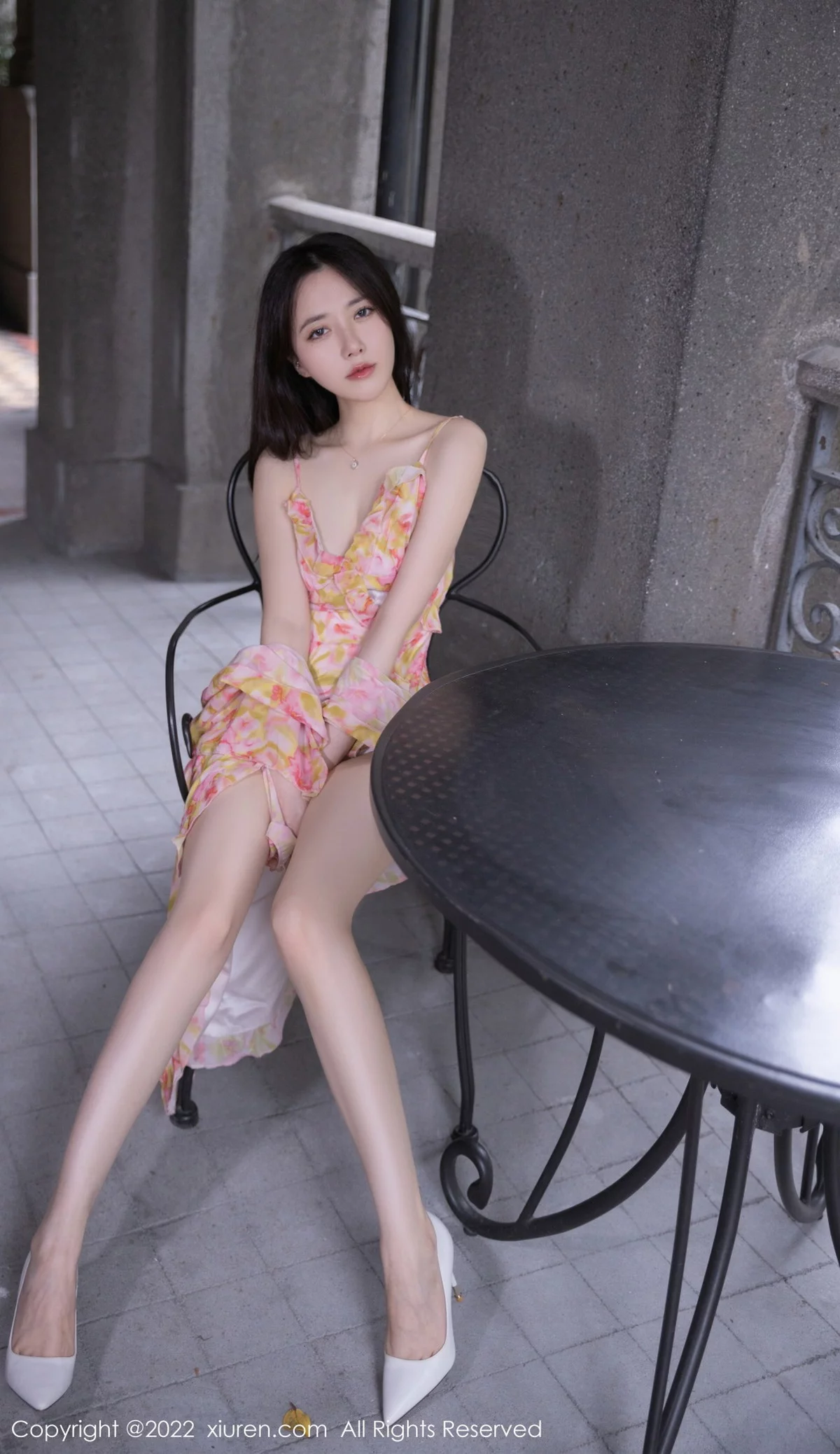 [[XiuRen秀人网]秀人网]No.5979_模特鱼子酱Fish四季拍摄主题性感吊裙系列秀完美身材诱惑写真73P