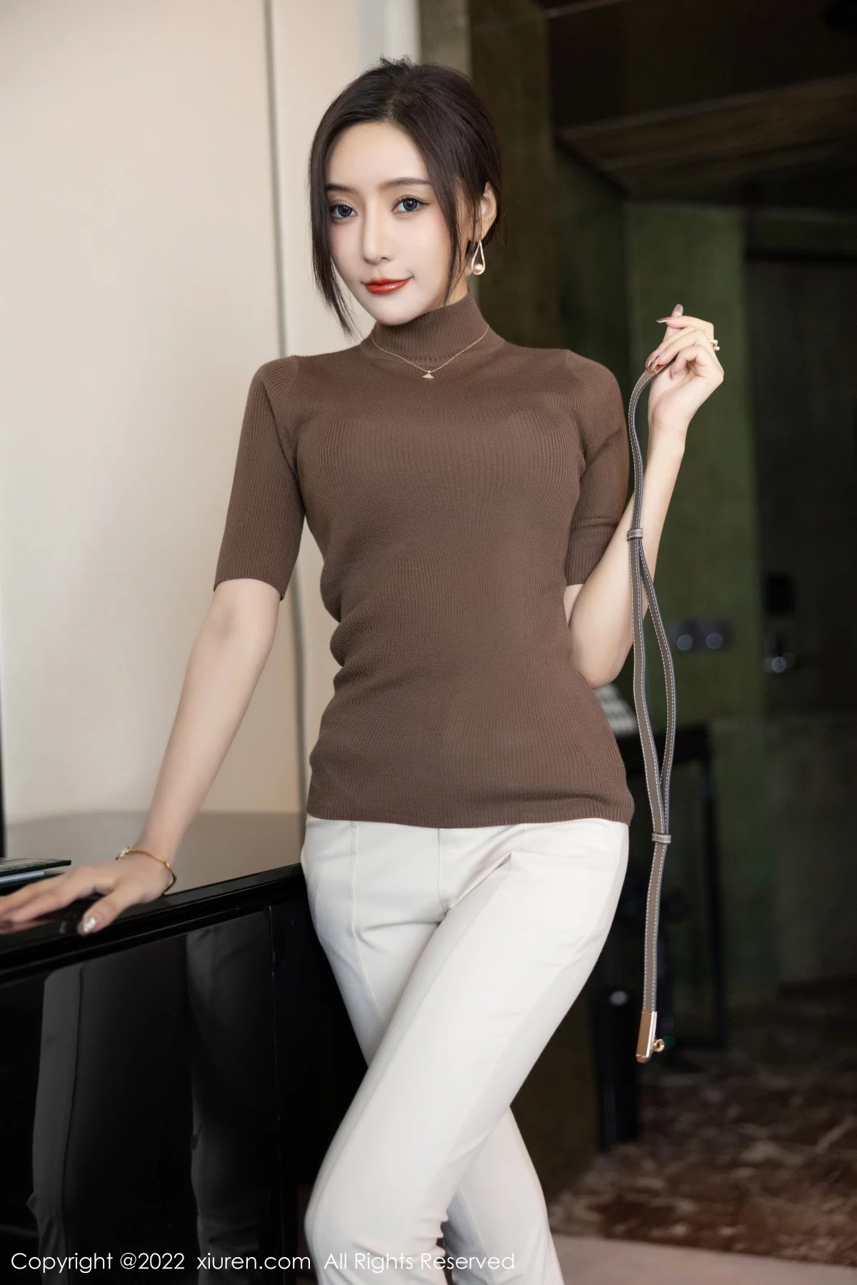 [[XiuRen秀人网]秀人网]No.5978_女神王馨瑶yanni私房半脱露性感蓝色内衣配超薄无内肉丝诱惑写真81P