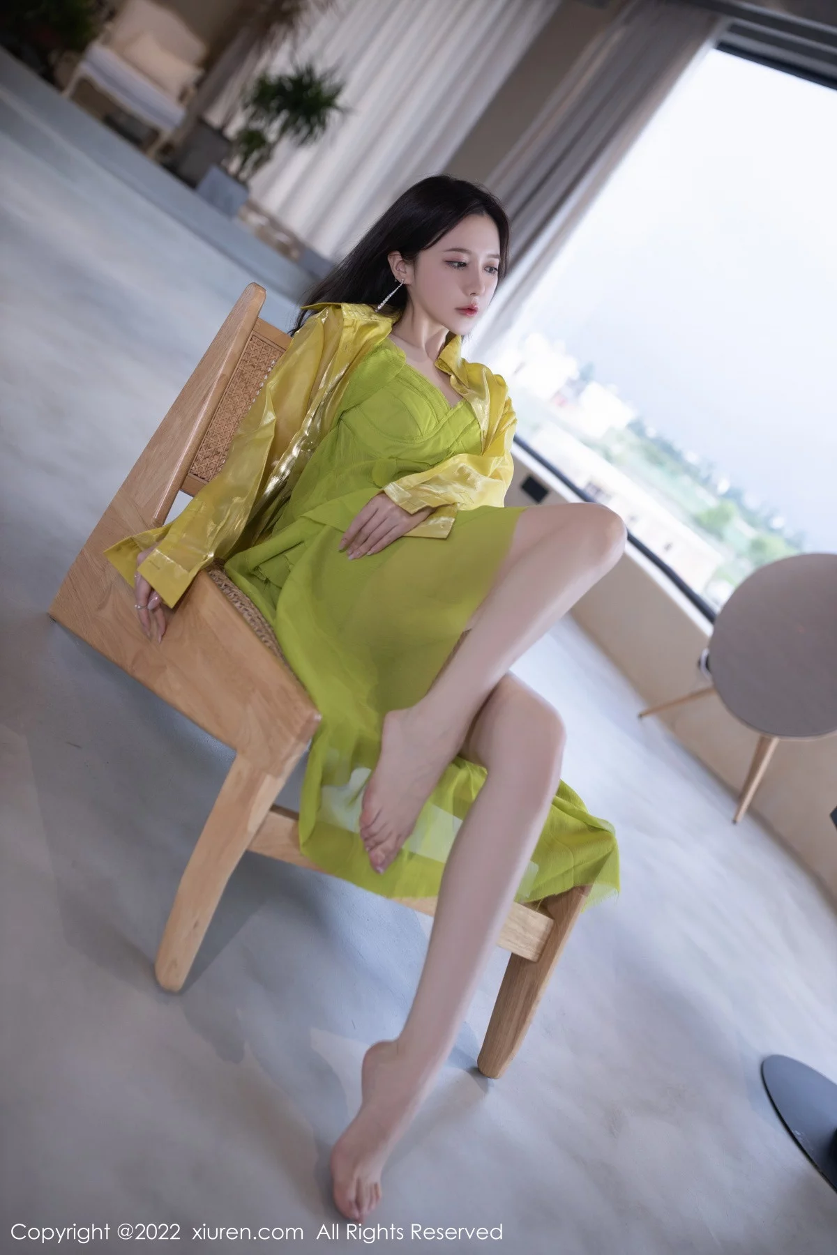 [[XiuRen秀人网]秀人网]No.5979_模特鱼子酱Fish四季拍摄主题性感吊裙系列秀完美身材诱惑写真73P