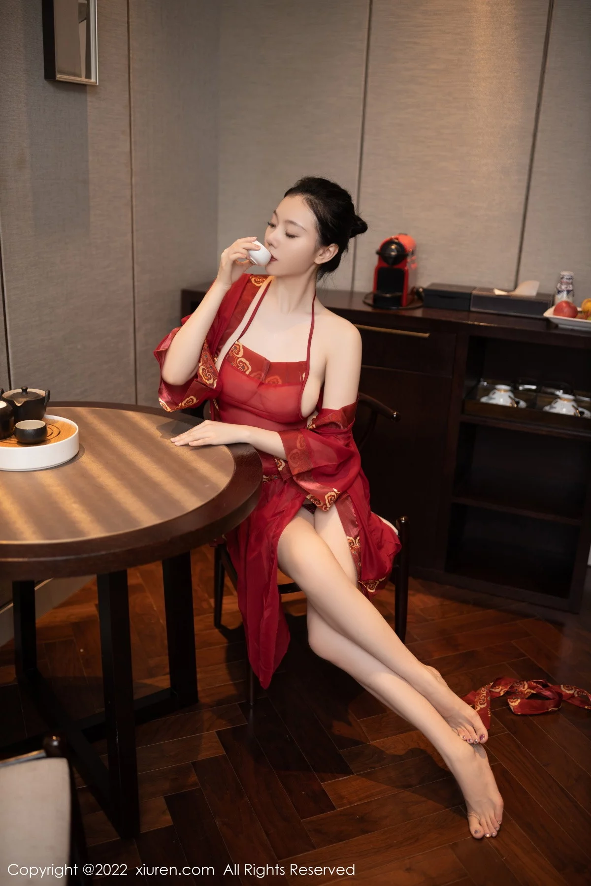 [[XiuRen秀人网]秀人网]No.5992_模特安然anran性感红色轻透薄纱布兜秀曼妙身姿惹火诱惑写真80P