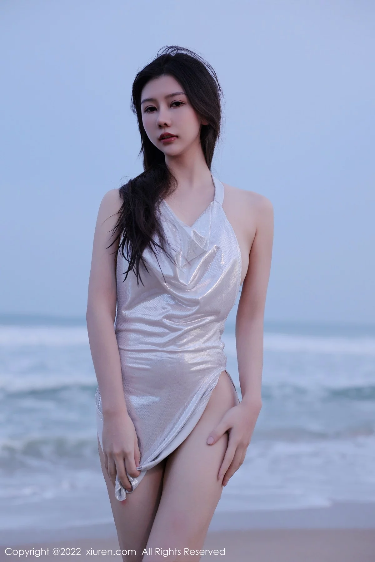 [[XiuRen秀人网]秀人网]No.5990_模特尹甜甜海滩场景性感蓝绿色比基尼秀完美身材迷人诱惑写真65P