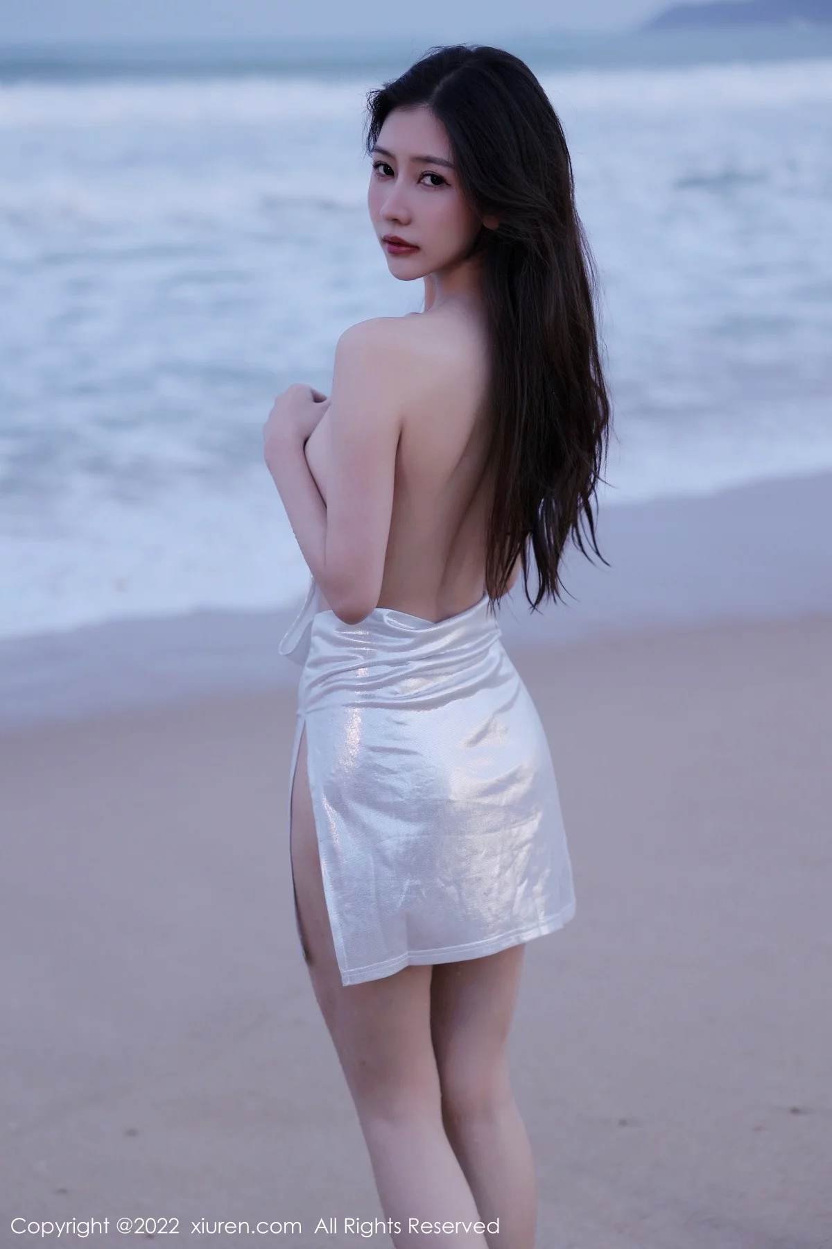 [[XiuRen秀人网]秀人网]No.5990_模特尹甜甜海滩场景性感蓝绿色比基尼秀完美身材迷人诱惑写真65P
