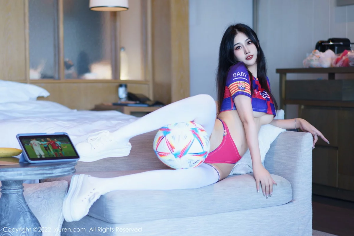 [[XiuRen秀人网]秀人网]No.6004_模特laura阿姣三亚旅拍足球宝贝主题性感球服秀完美身材诱惑写真71P