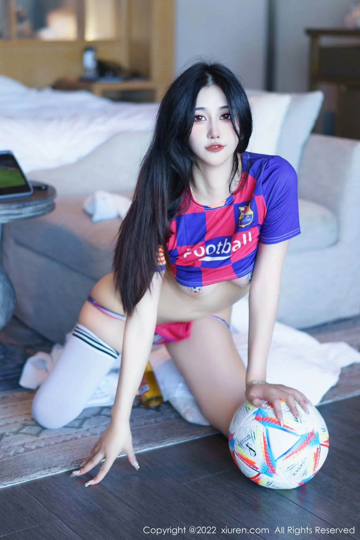 [[XiuRen秀人网]秀人网]No.6004_模特laura阿姣三亚旅拍足球宝贝主题性感球服秀完美身材诱惑写真71P