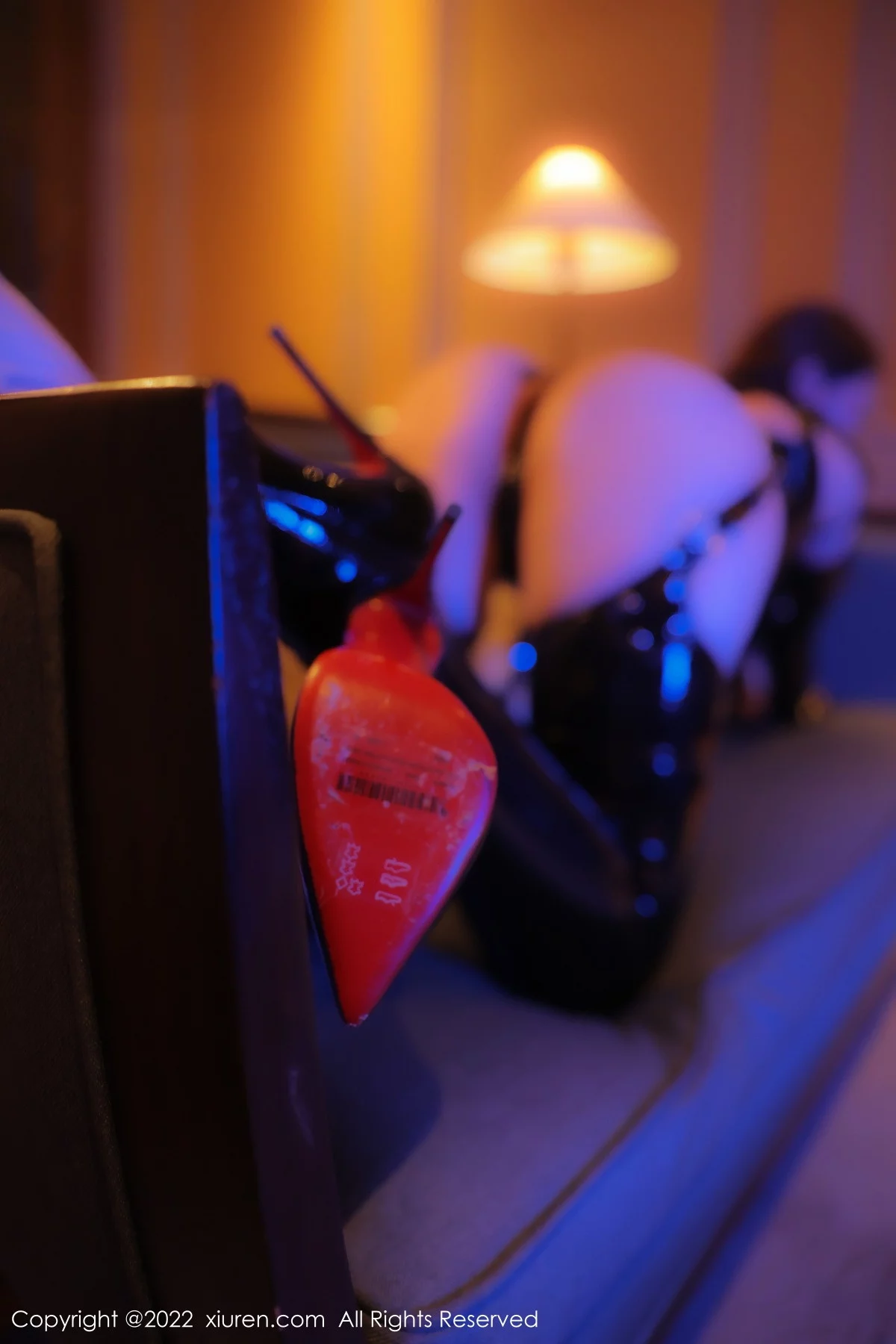 [[XiuRen秀人网]秀人网]No.6007_模特顾乔楠Cora性感黑色皮质服配长筒皮靴秀完美身材诱惑写真87P