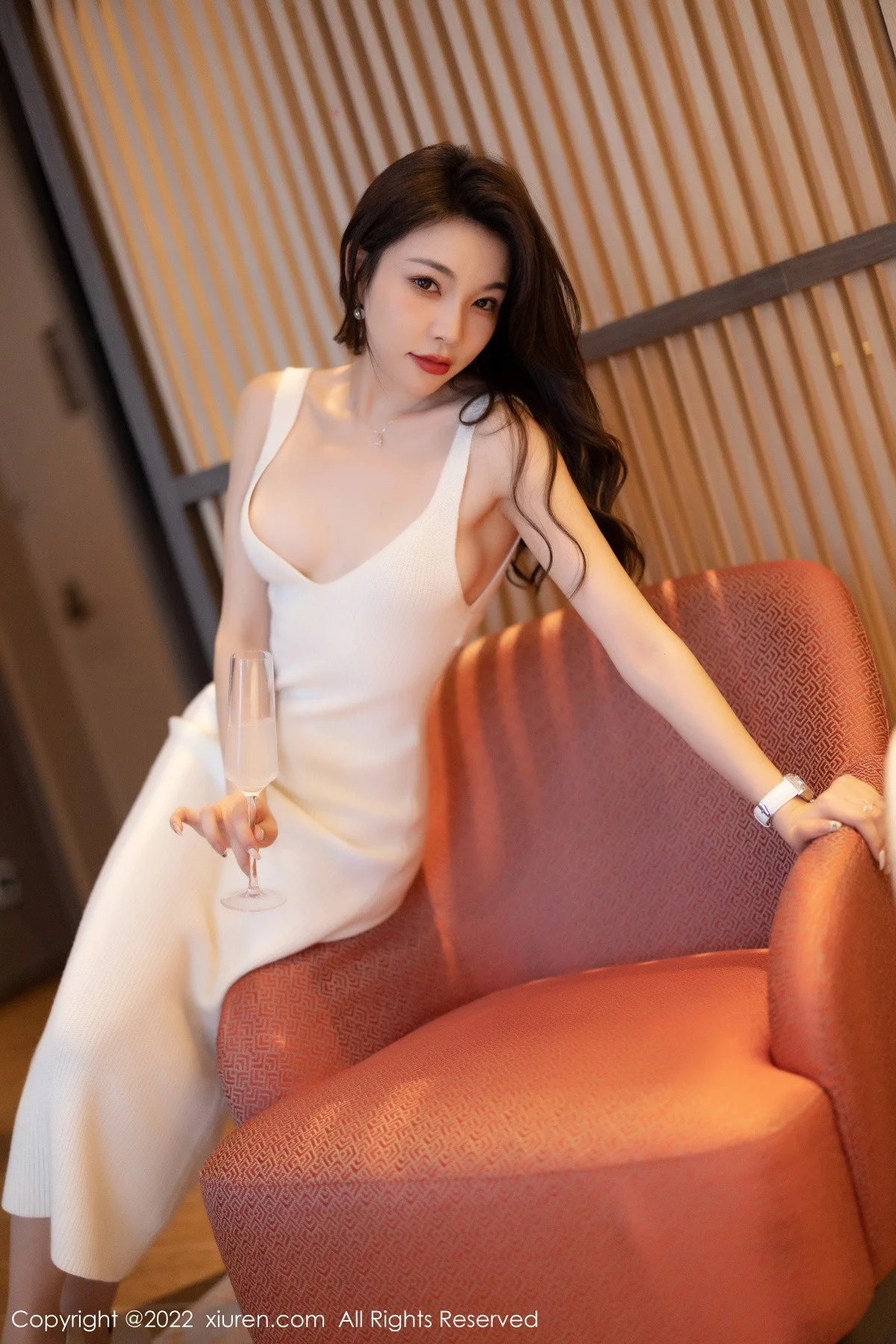 [[XiuRen秀人网]秀人网]No.6010_女神徐莉芝Booty脱性感白色套装露超薄无内肉丝秀翘臀诱惑写真82P