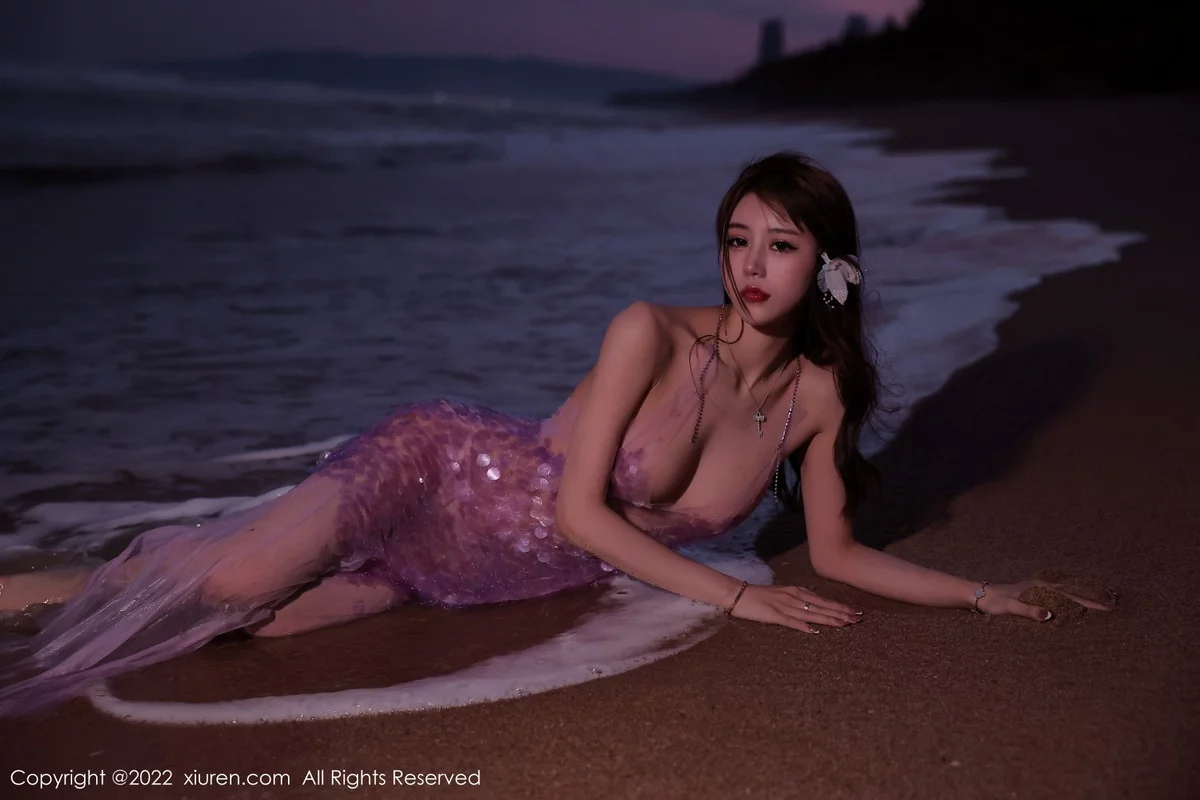 [[XiuRen秀人网]秀人网]No.5890_模特tina_甜仔海南旅拍沙滩场景粉色真空裙秀凹凸身材诱惑写真53P