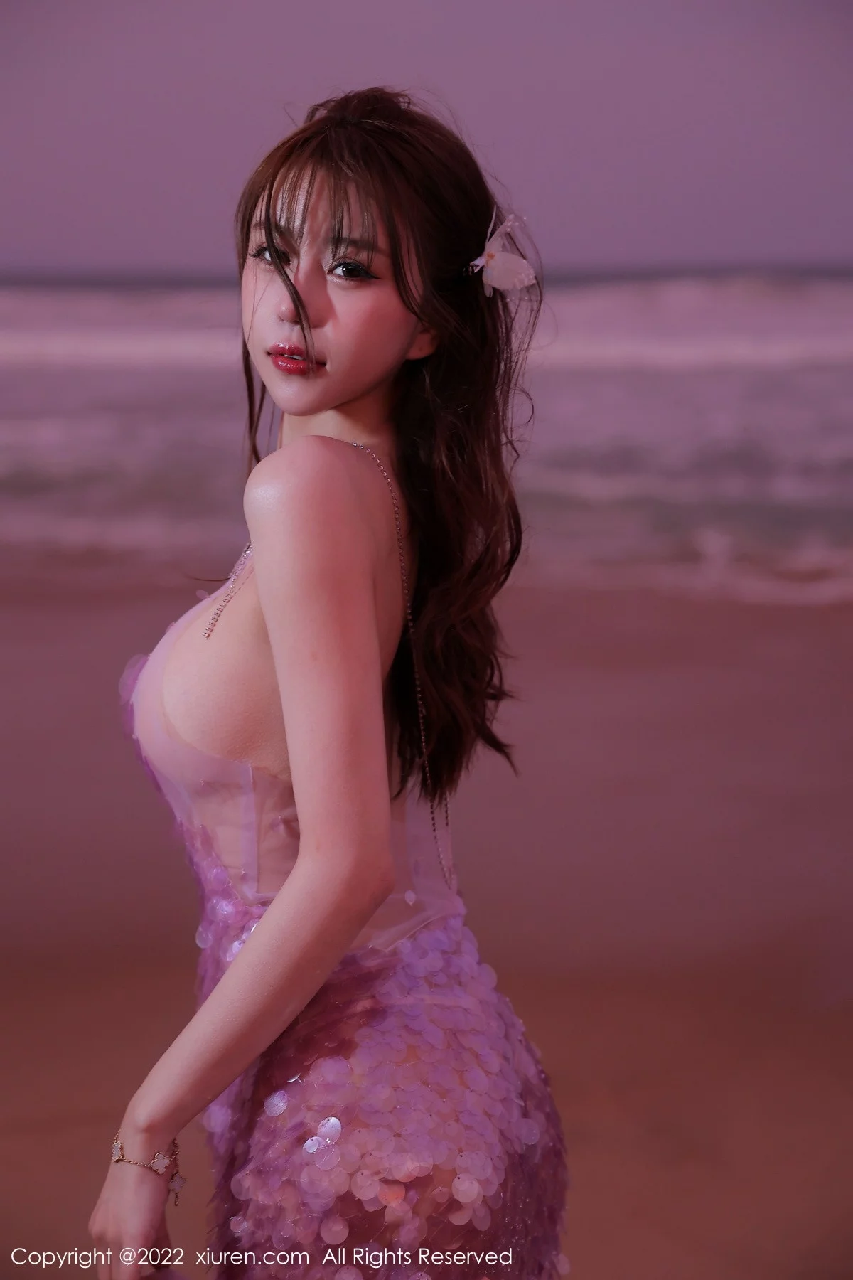 [[XiuRen秀人网]秀人网]No.5890_模特tina_甜仔海南旅拍沙滩场景粉色真空裙秀凹凸身材诱惑写真53P