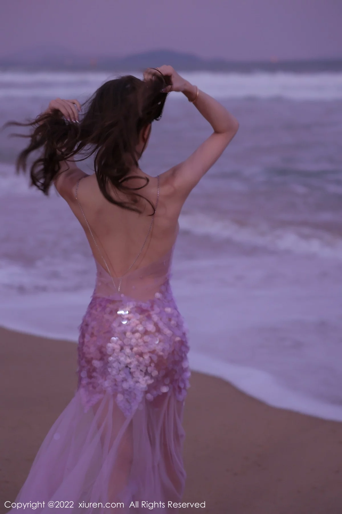 [[XiuRen秀人网]秀人网]No.5890_模特tina_甜仔海南旅拍沙滩场景粉色真空裙秀凹凸身材诱惑写真53P