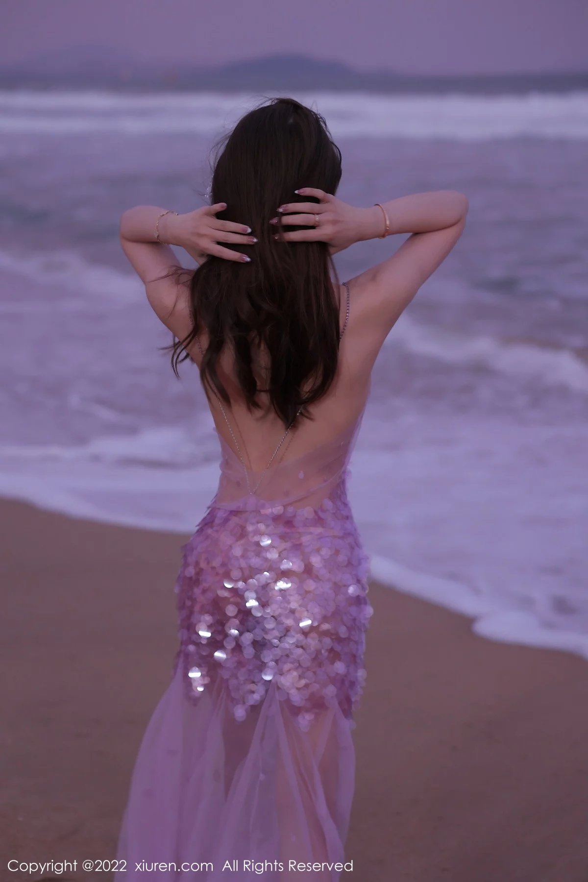 [[XiuRen秀人网]秀人网]No.5890_模特tina_甜仔海南旅拍沙滩场景粉色真空裙秀凹凸身材诱惑写真53P