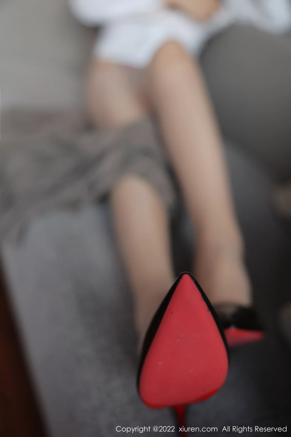 [[XiuRen秀人网]秀人网]No.5902_模特田冰冰私房脱性感制服露黑色情趣内衣秀丰满身材诱惑写真79P