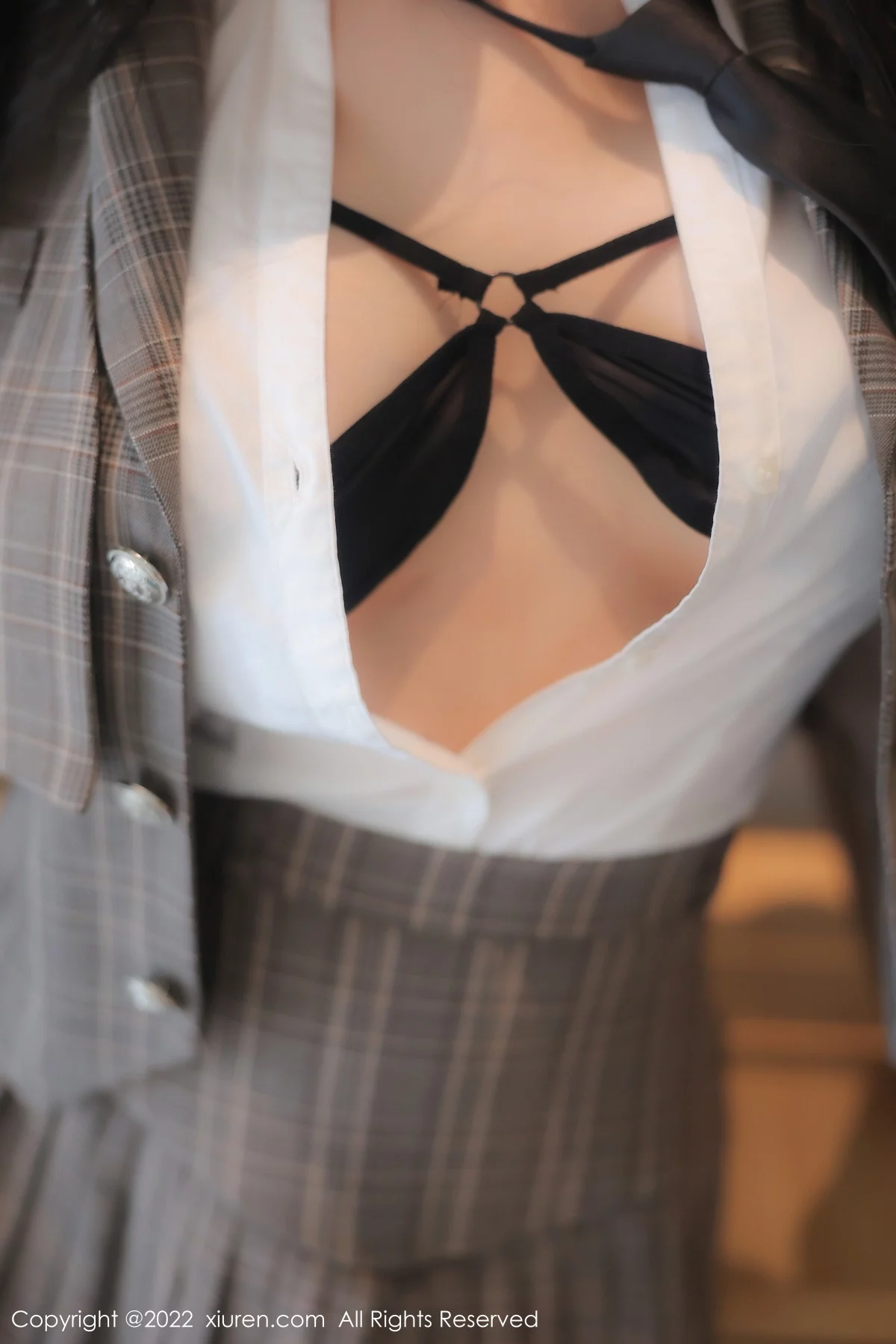 [[XiuRen秀人网]秀人网]No.5902_模特田冰冰私房脱性感制服露黑色情趣内衣秀丰满身材诱惑写真79P