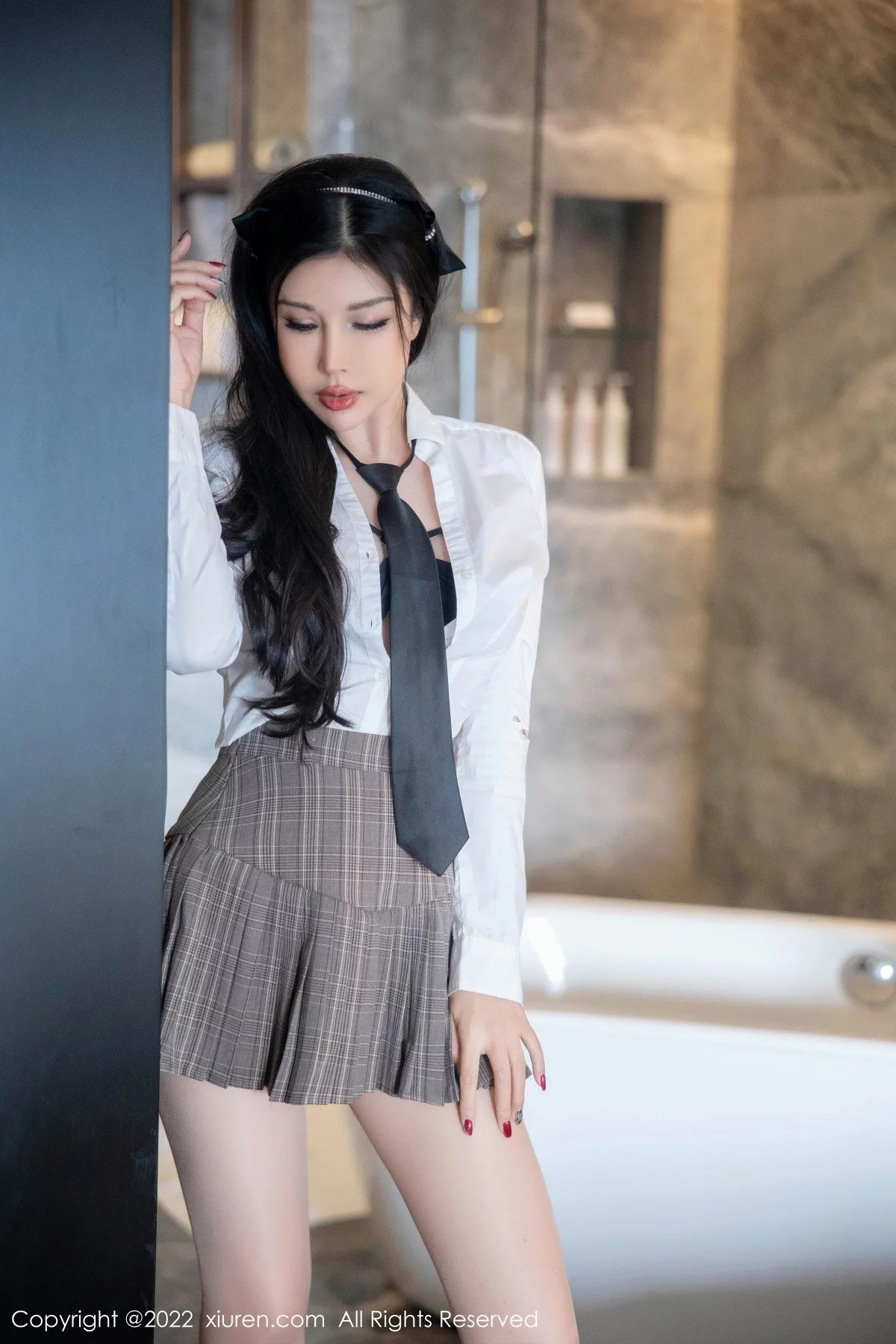 [[XiuRen秀人网]秀人网]No.5902_模特田冰冰私房脱性感制服露黑色情趣内衣秀丰满身材诱惑写真79P