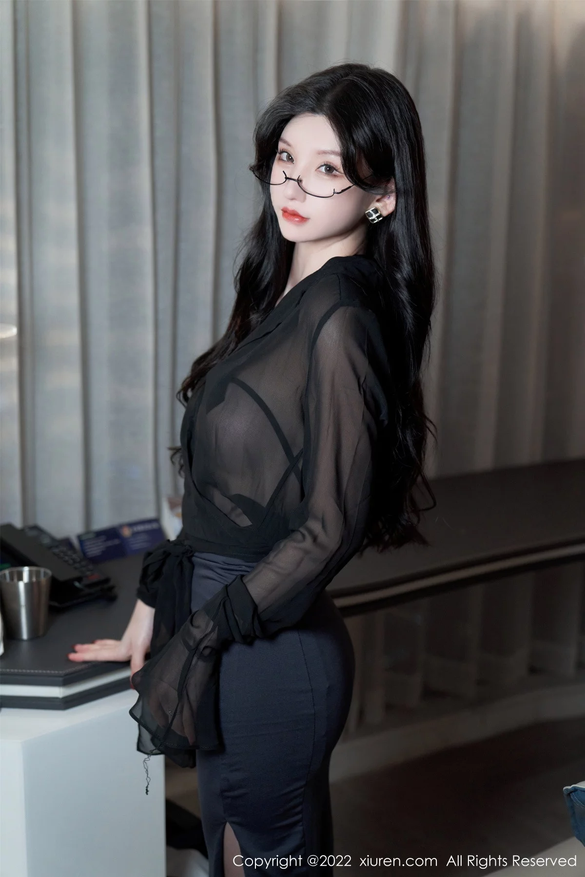 [[XiuRen秀人网]秀人网]No.5914_女神周于希Sally黑色薄纱衣配超薄黑丝半脱秀火辣身材诱惑写真97P