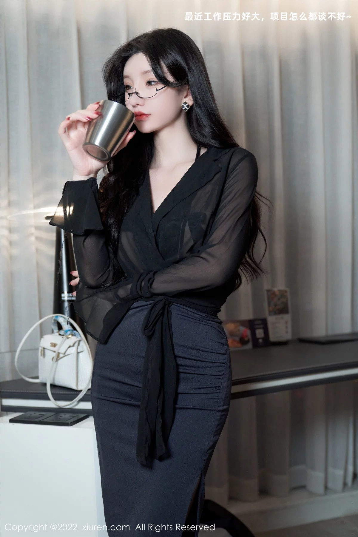 [[XiuRen秀人网]秀人网]No.5914_女神周于希Sally黑色薄纱衣配超薄黑丝半脱秀火辣身材诱惑写真97P