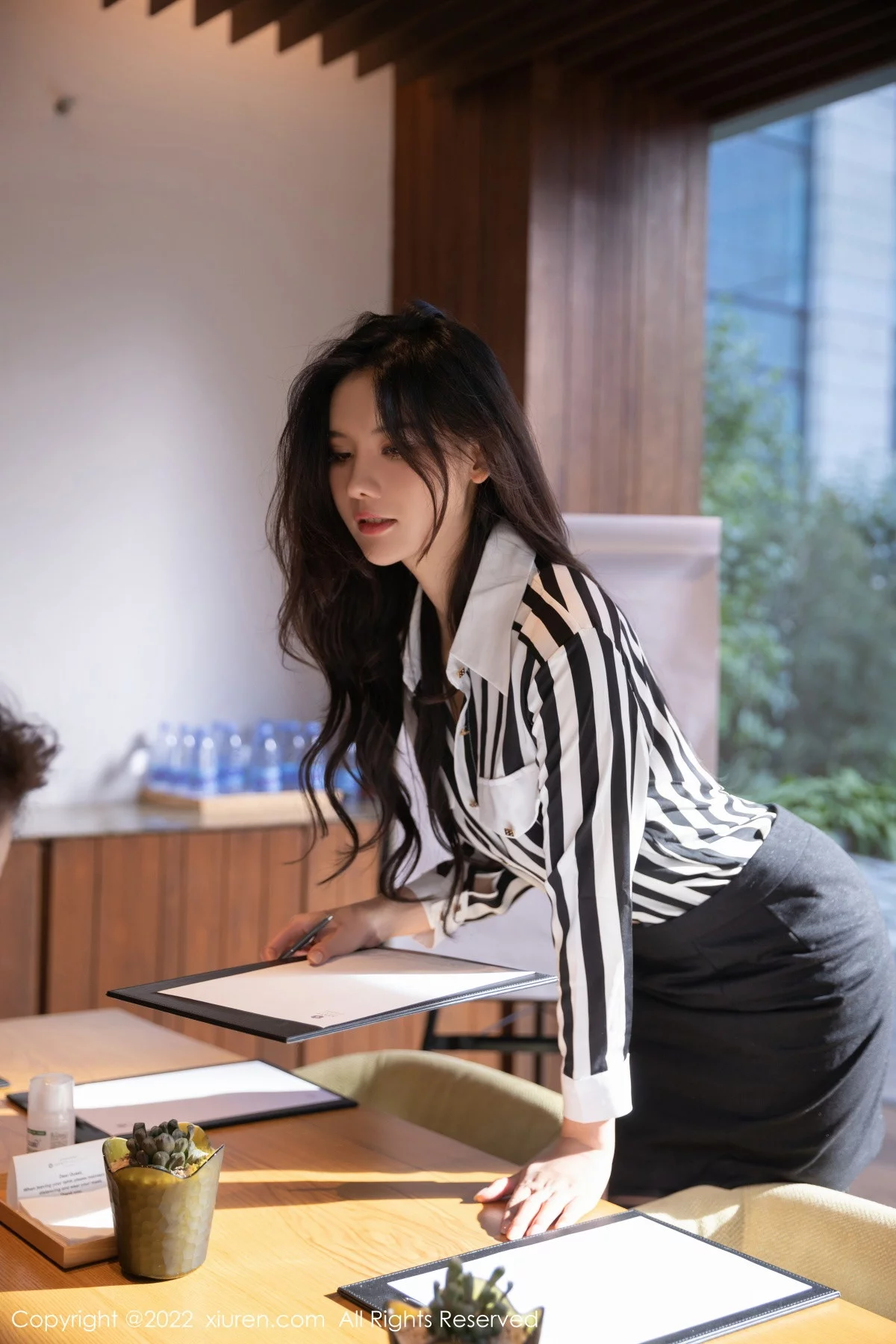 [[XiuRen秀人网]秀人网]No.5910_模特就是阿朱啊情趣捆绑主题黑色蕾丝内衣秀惹火身材诱惑写真79P