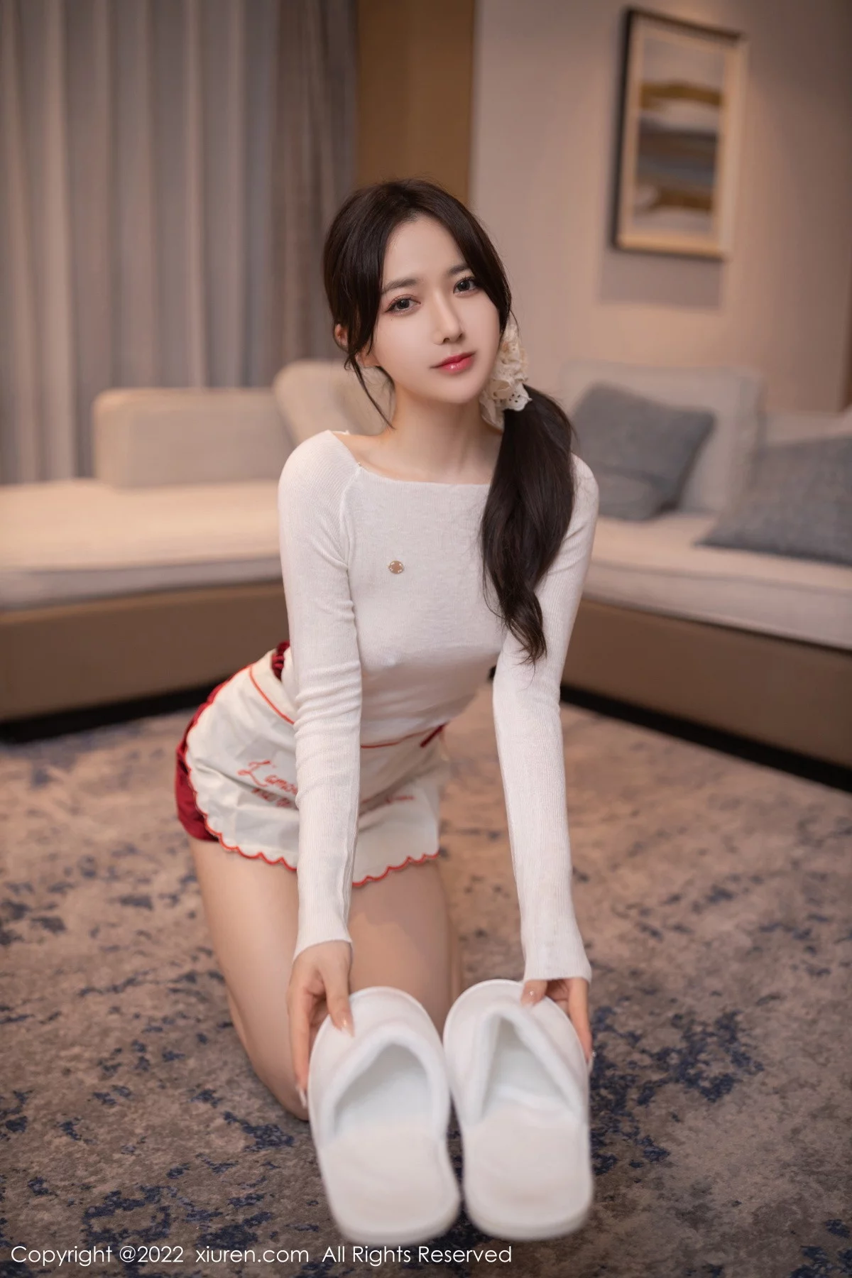 [[XiuRen秀人网]秀人网]No.5913_模特鱼子酱Fish白色轻透上衣配性感红短裙露蕾丝内衣诱惑写真80P