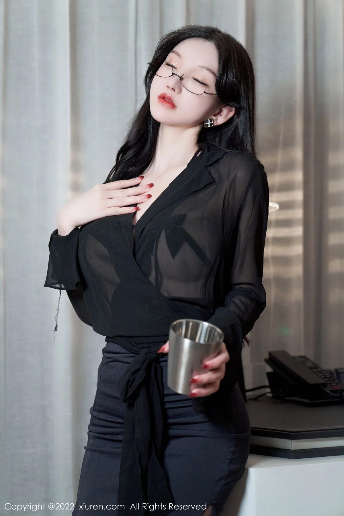 [[XiuRen秀人网]秀人网]No.5914_女神周于希Sally黑色薄纱衣配超薄黑丝半脱秀火辣身材诱惑写真97P