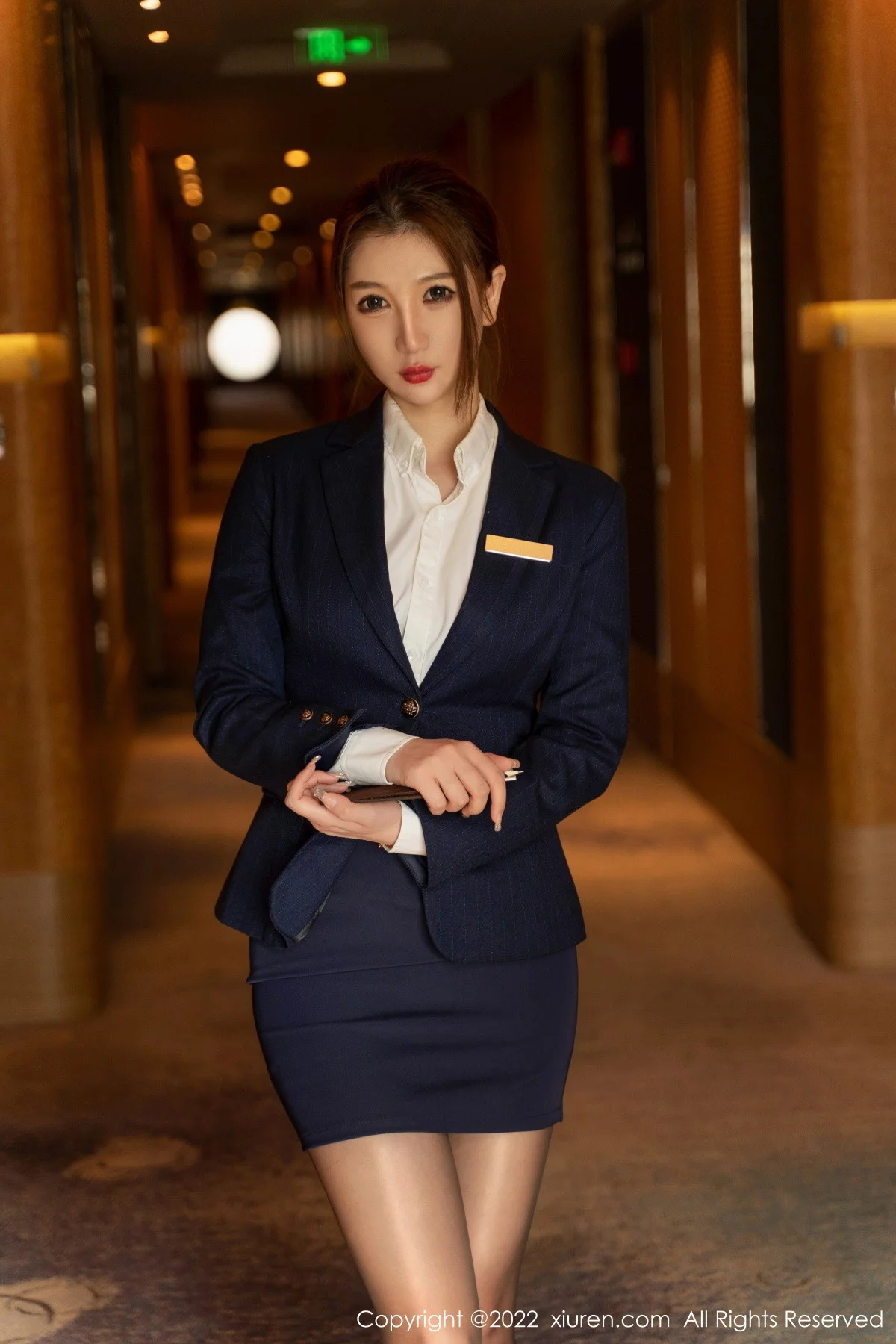 [[XiuRen秀人网]秀人网]No.5918_模特顾乔楠Cora脱蓝色制服露性感内衣配超薄无内黑丝诱惑写真72P