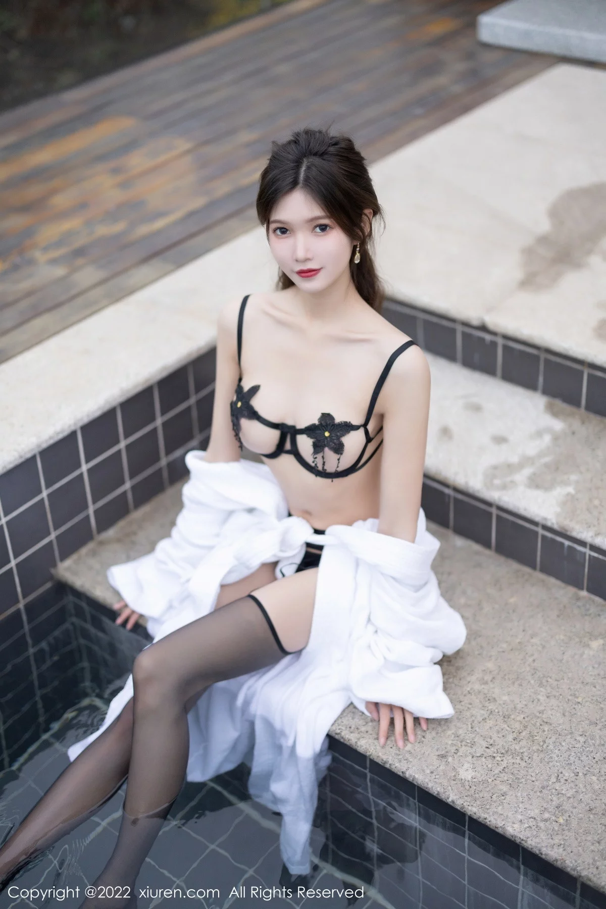 [[XiuRen秀人网]秀人网]No.6063_模特程程程-海南岛旅拍性感黑色情趣内衣秀苗条身姿迷人写真82P