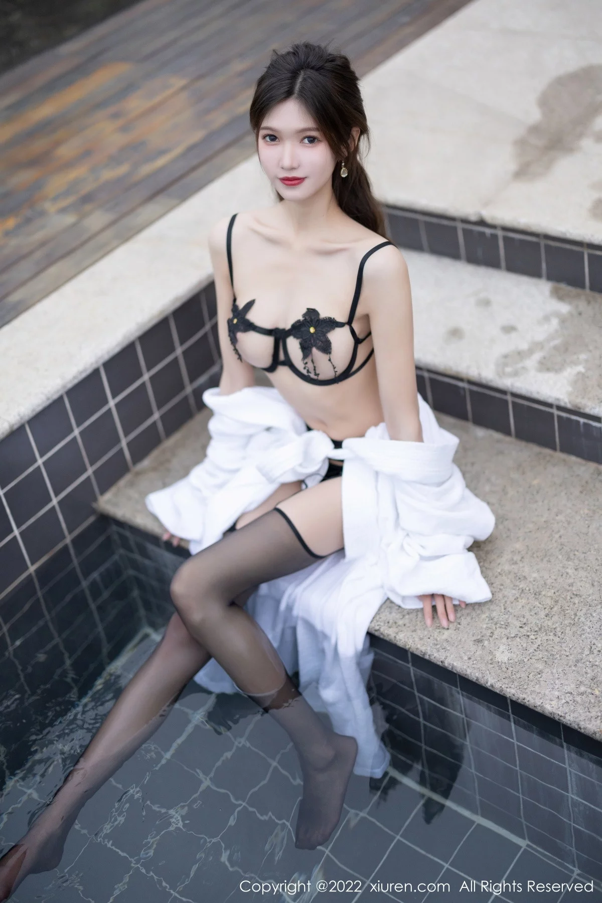 [[XiuRen秀人网]秀人网]No.6063_模特程程程-海南岛旅拍性感黑色情趣内衣秀苗条身姿迷人写真82P