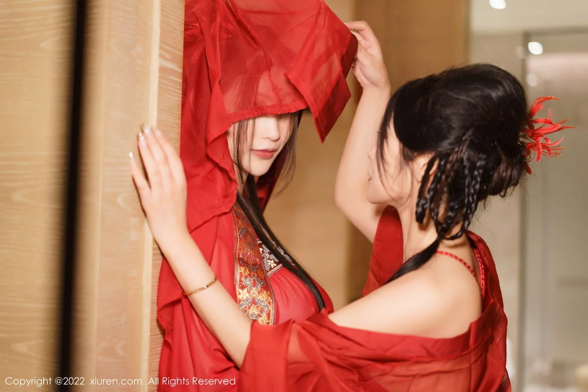 [[XiuRen秀人网]秀人网]No.6068_女神laura阿姣＆妲己_Toxic红色薄透古装服秀丰满身材诱惑写真79P