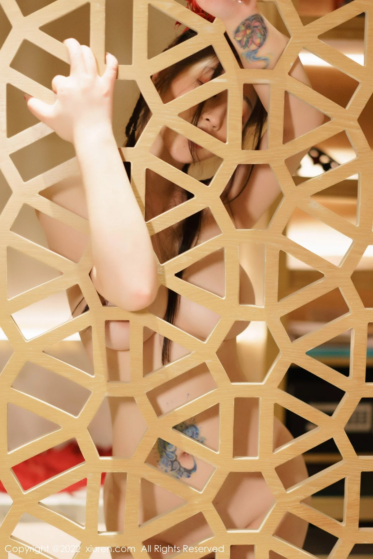 [[XiuRen秀人网]秀人网]No.6068_女神laura阿姣＆妲己_Toxic红色薄透古装服秀丰满身材诱惑写真79P