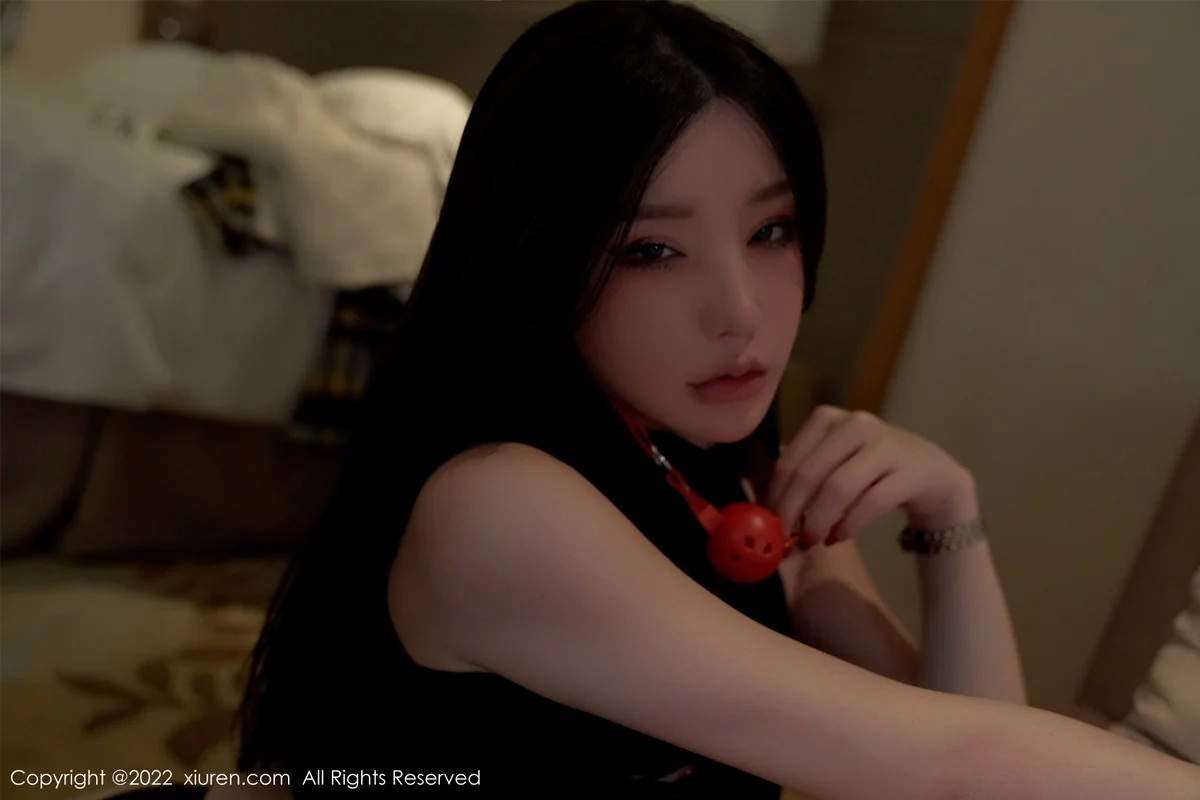 [[XiuRen秀人网]秀人网]No.6073_女神周于希Sally元旦的夜主题性感黑色服饰秀白嫩翘臀诱惑写真80P