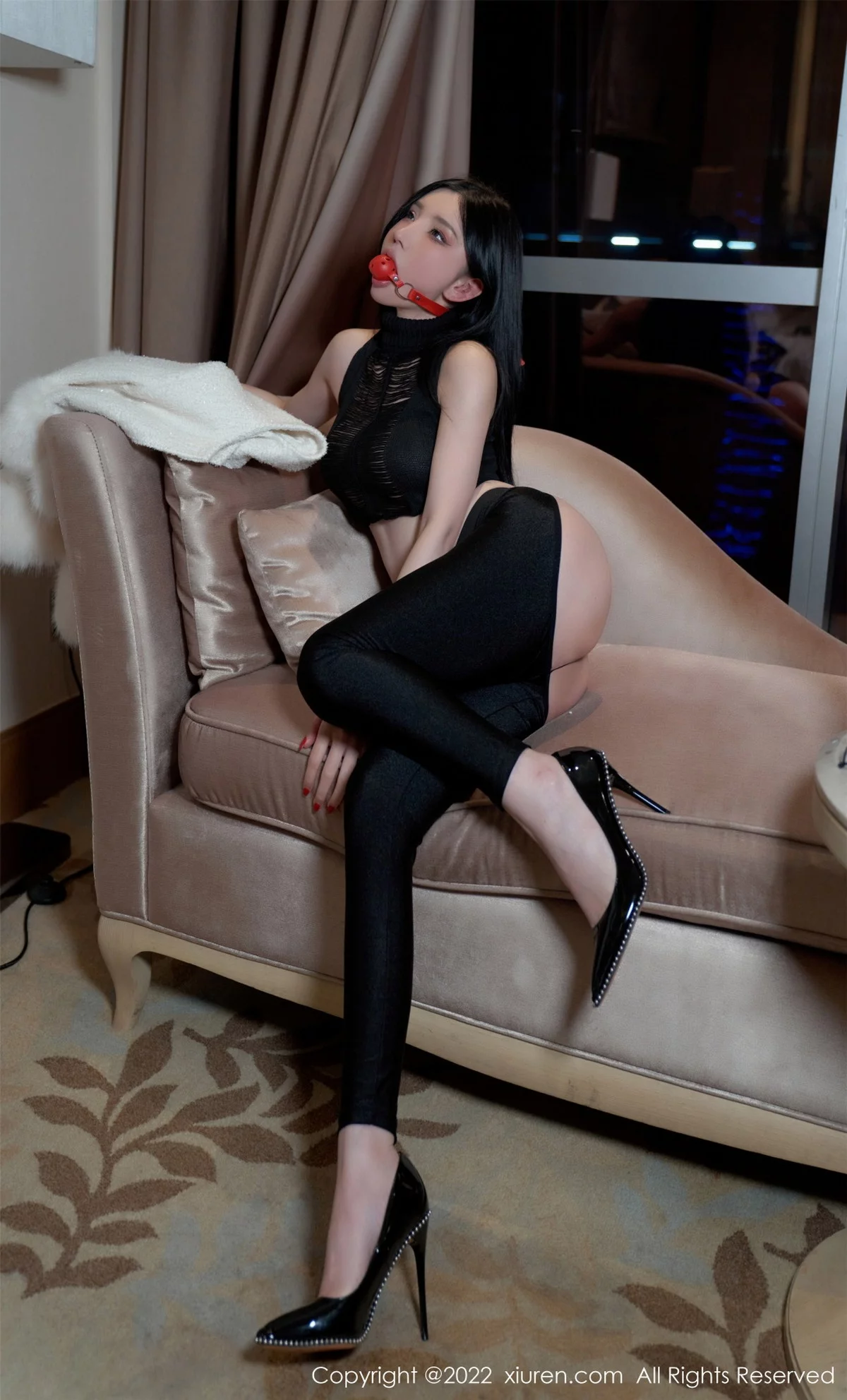 [[XiuRen秀人网]秀人网]No.6073_女神周于希Sally元旦的夜主题性感黑色服饰秀白嫩翘臀诱惑写真80P