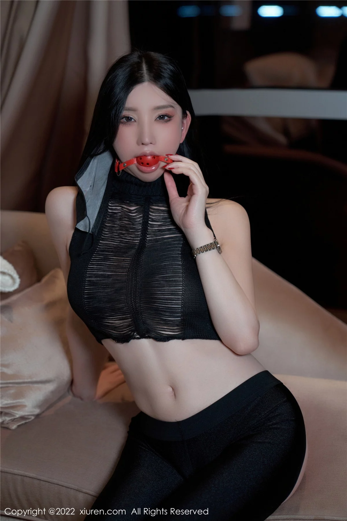 [[XiuRen秀人网]秀人网]No.6073_女神周于希Sally元旦的夜主题性感黑色服饰秀白嫩翘臀诱惑写真80P