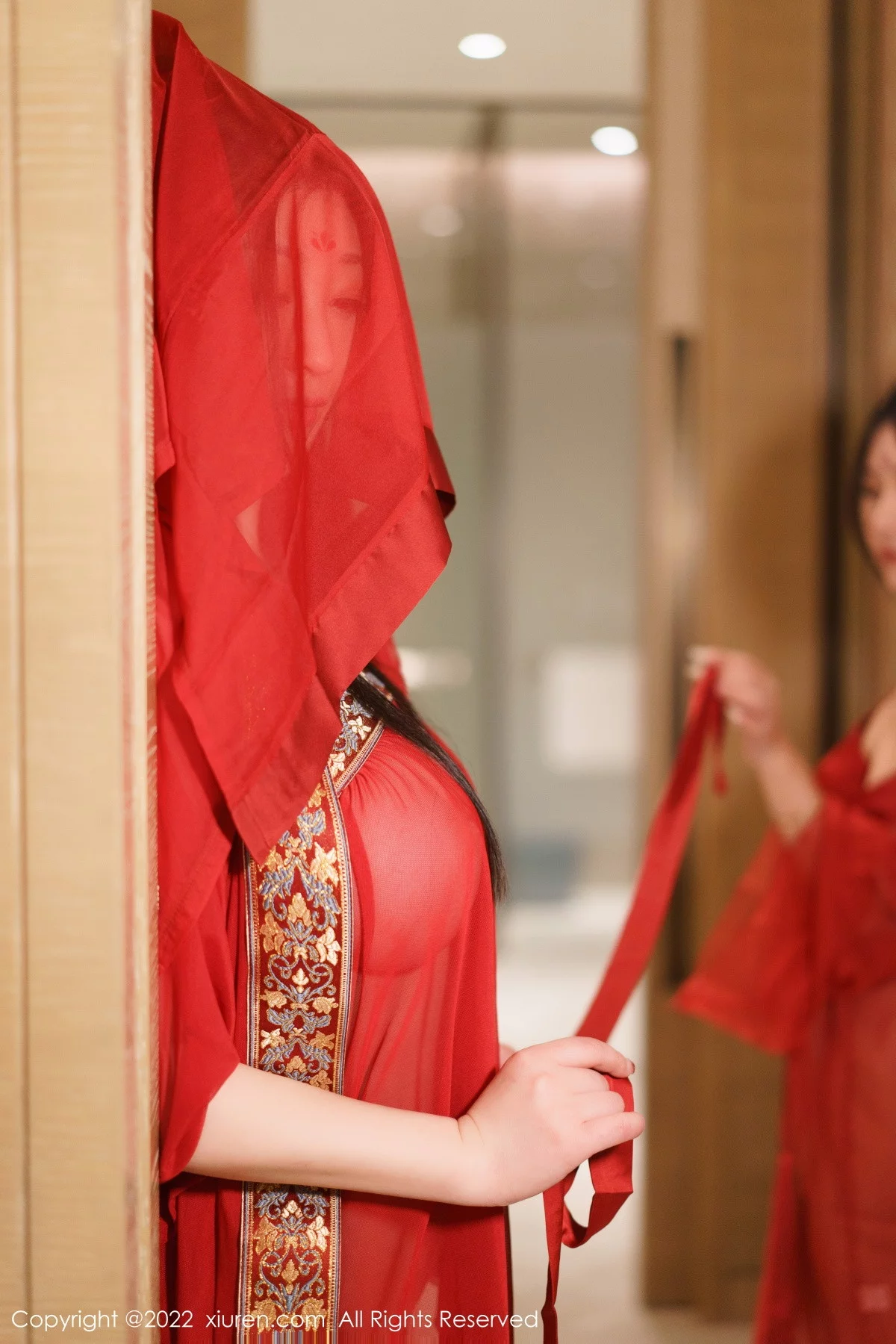 [[XiuRen秀人网]秀人网]No.6068_女神laura阿姣＆妲己_Toxic红色薄透古装服秀丰满身材诱惑写真79P