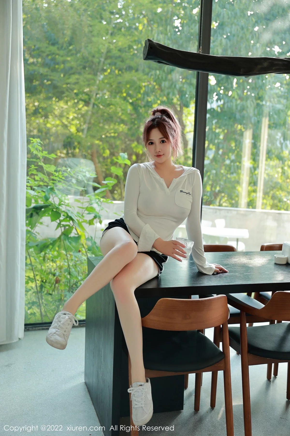 [[XiuRen秀人网]秀人网]No.6067_模特养乐多DoDo性感白T恤配黑色内衣半脱秀完美身材诱惑写真57P