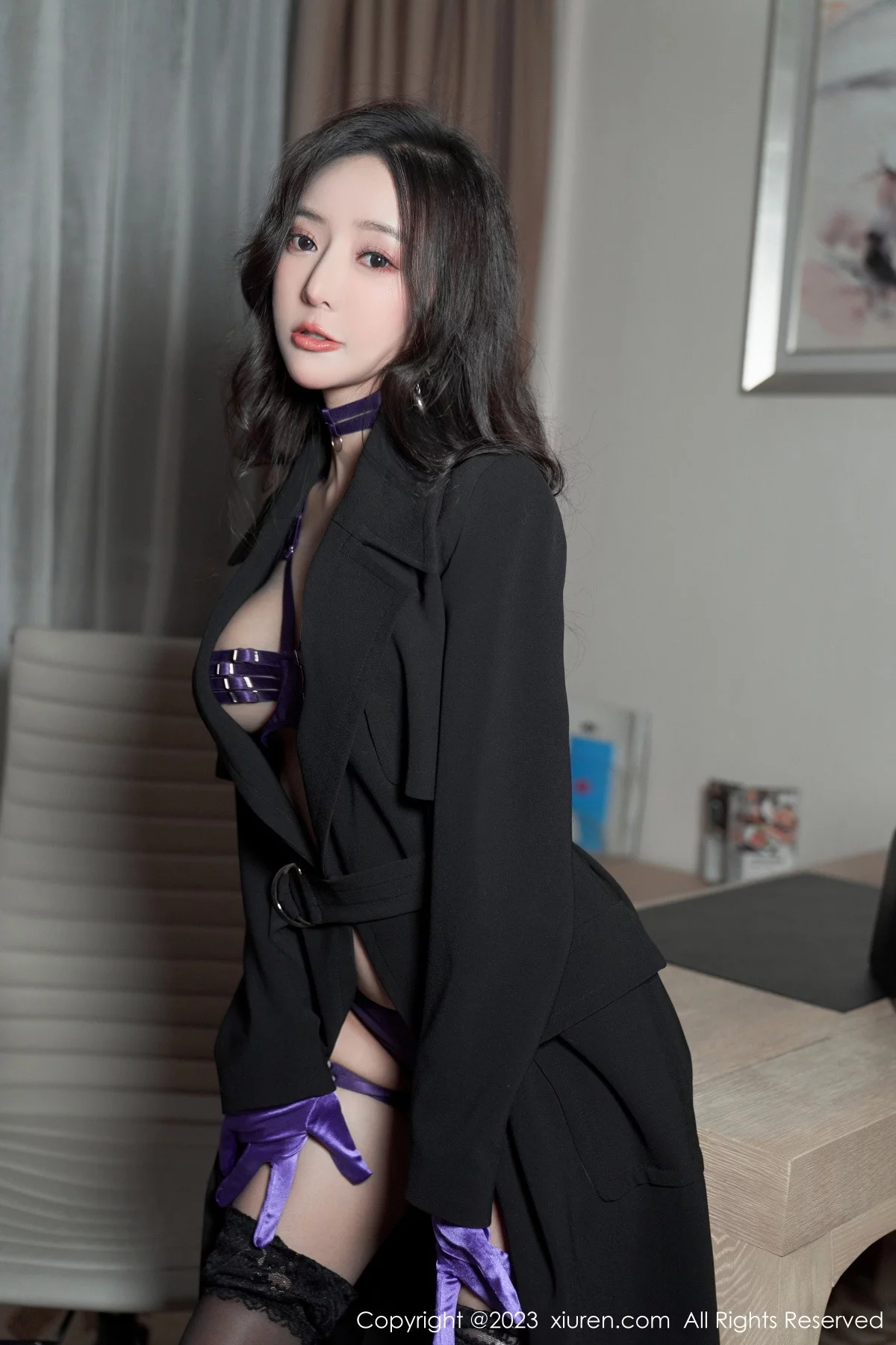 [[XiuRen秀人网]秀人网]No.6078_女神王馨瑶yanni脱黑色外衣露紫色情趣内衣秀完美身材诱惑写真76P