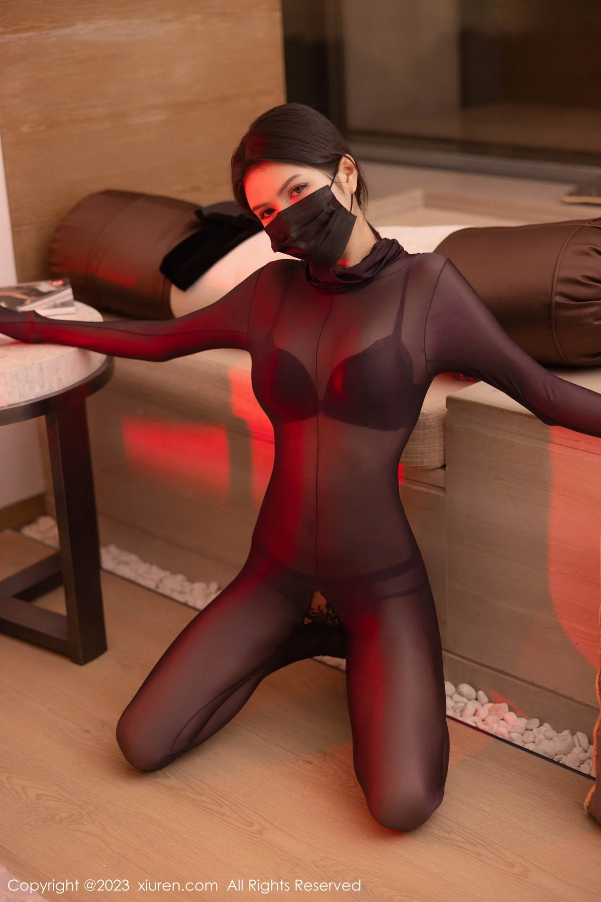 [[XiuRen秀人网]秀人网]No.6090_模特媛媛酱belle江浙沪旅拍黑色网纱连体衣秀曼妙身姿诱惑写真84P