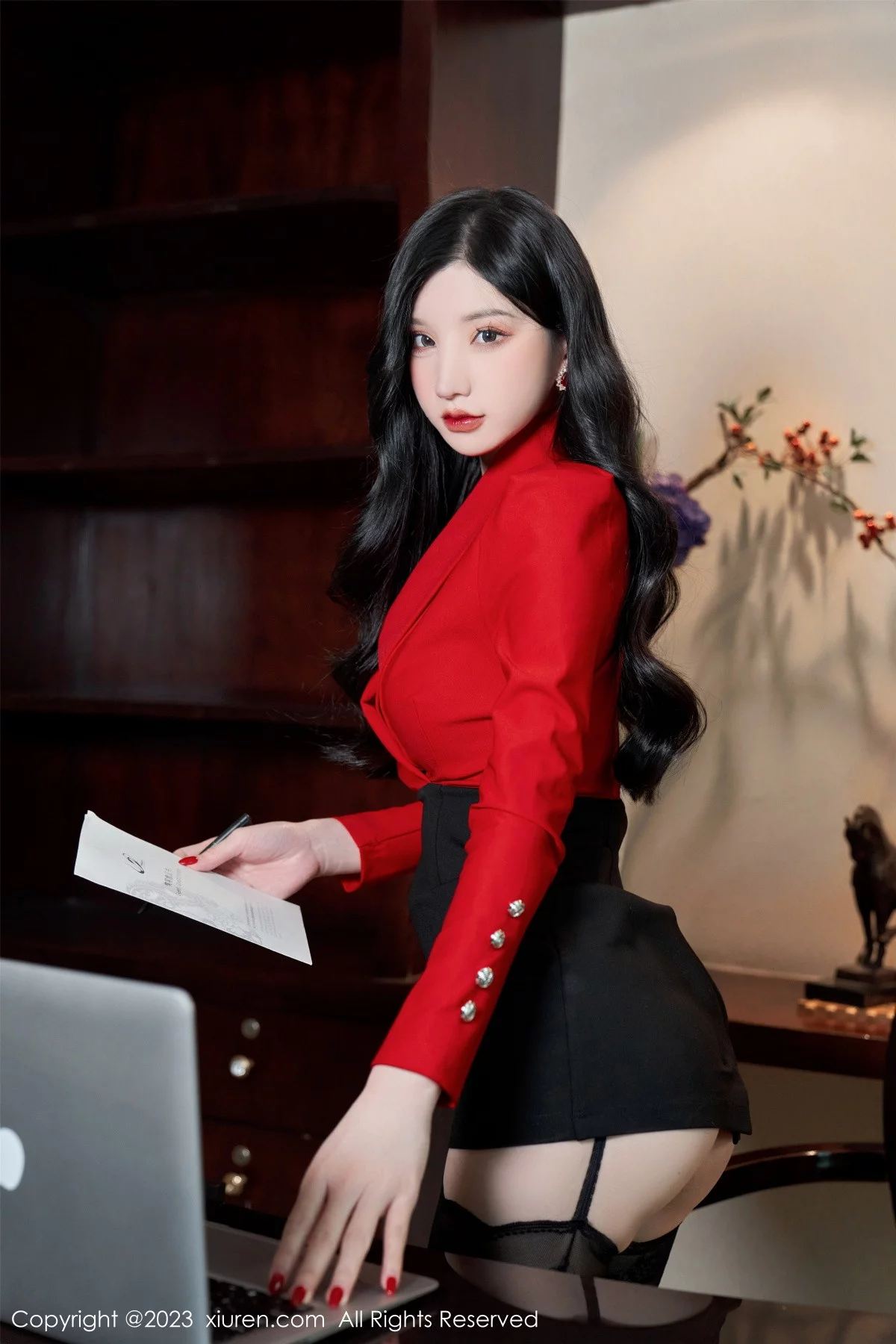 [[XiuRen秀人网]秀人网]No.6101_女神周于希Sally办公室秘密主题脱制服露黑色蕾丝内衣诱惑写真84P