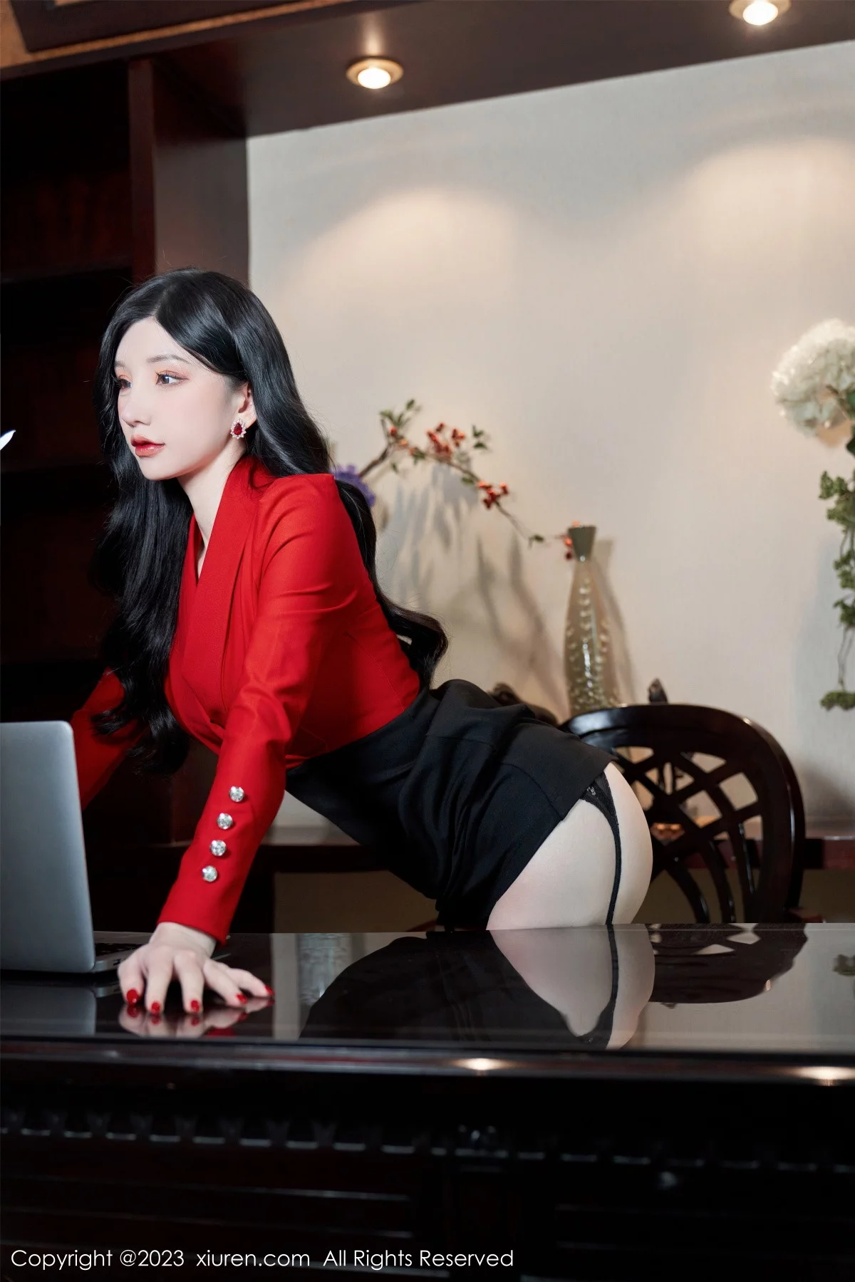 [[XiuRen秀人网]秀人网]No.6101_女神周于希Sally办公室秘密主题脱制服露黑色蕾丝内衣诱惑写真84P