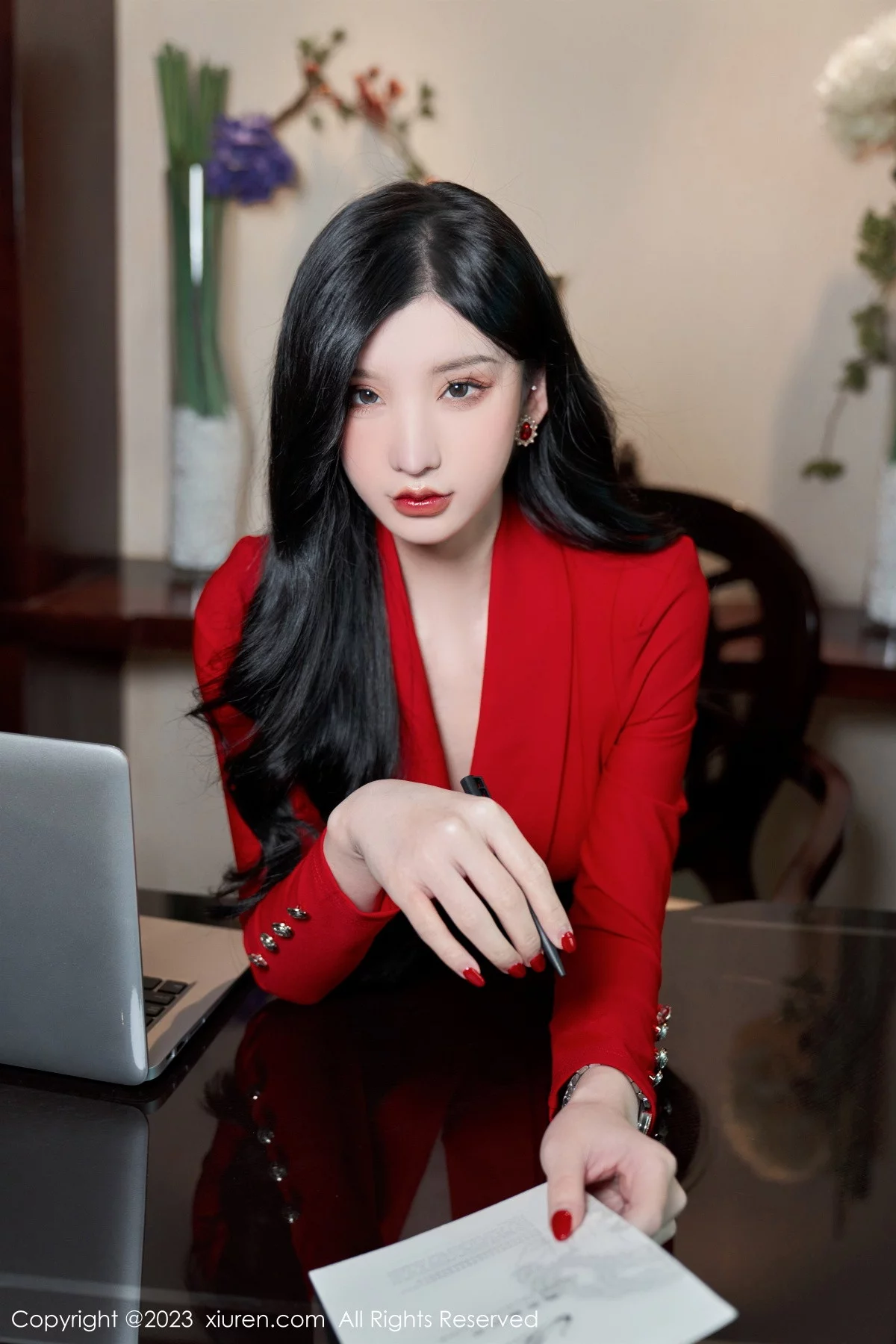 [[XiuRen秀人网]秀人网]No.6101_女神周于希Sally办公室秘密主题脱制服露黑色蕾丝内衣诱惑写真84P